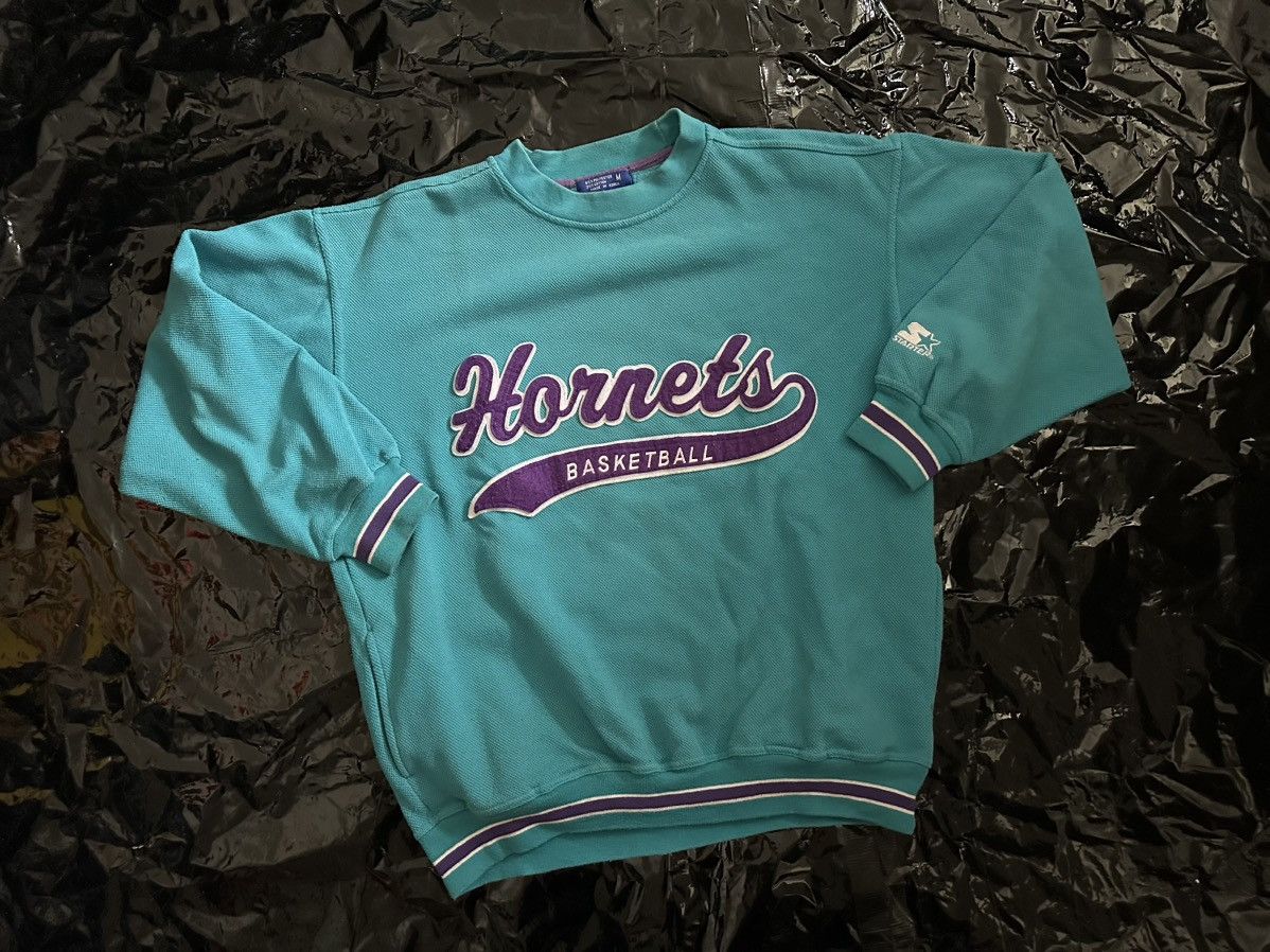Starter Hoodie Pullover Charlotte Hornets Size M NBA Vintage