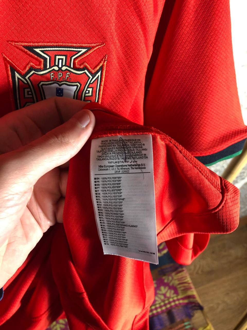 Nike VINTAGE NIKE PORTUGAL SOCCER JERSEY RONALDO BLOKE Y2K 90s Size US L / EU 52-54 / 3 - 5 Thumbnail