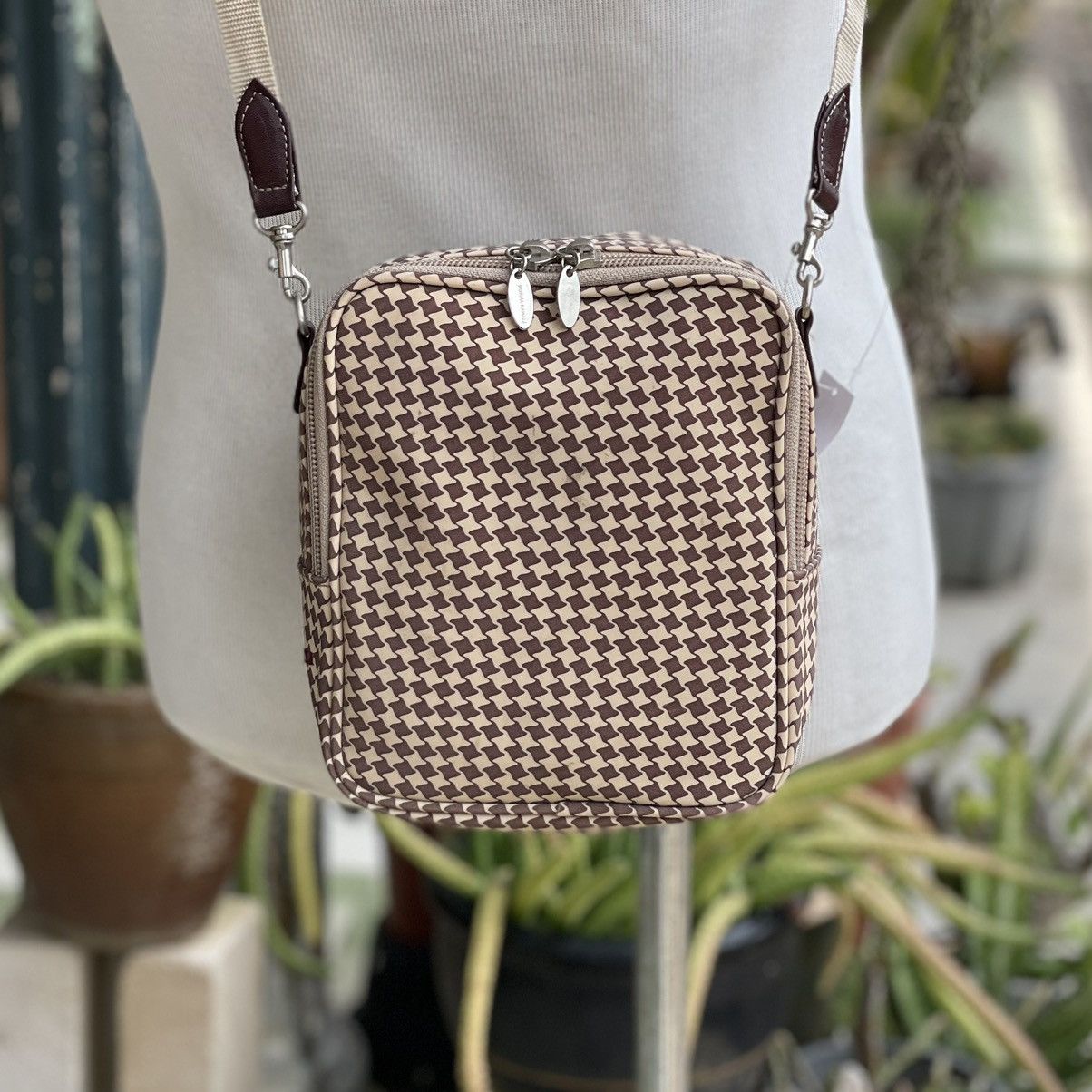 Designer Norma Kamali Quick Pocket Crossbody Size ONE SIZE - 2 Thumbnail