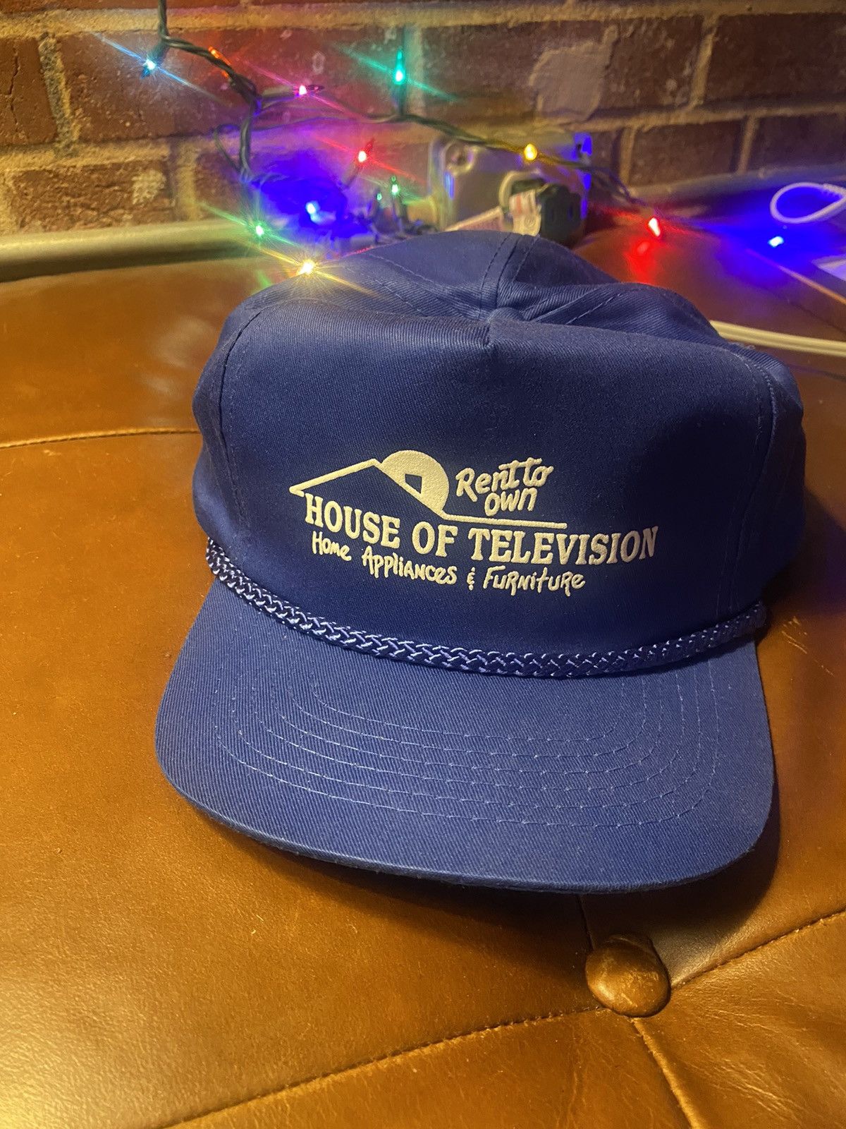 Other VINTAGE “HOUSE OF TELEVISION” TRUCKER Size ONE SIZE - 1 Thumbnail