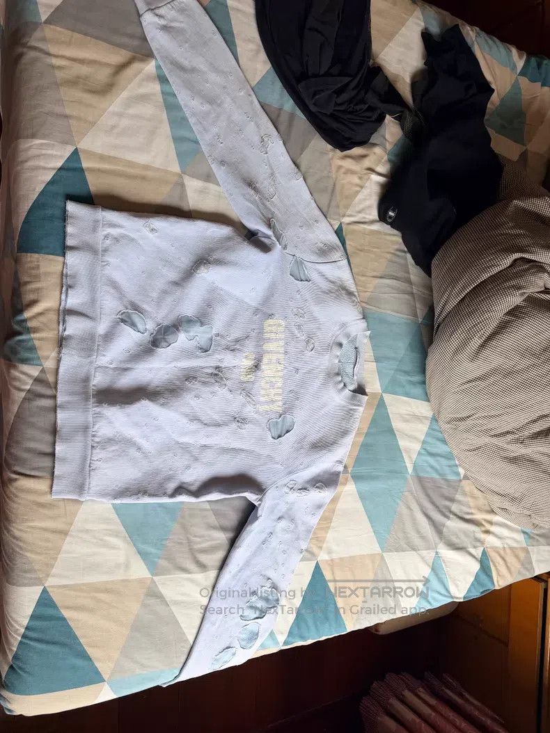 Givenchy Givenchy Haze Blue Ripped Letter Distressed Logo Sweatshir Size US L / EU 52-54 / 3 - 1 Thumbnail