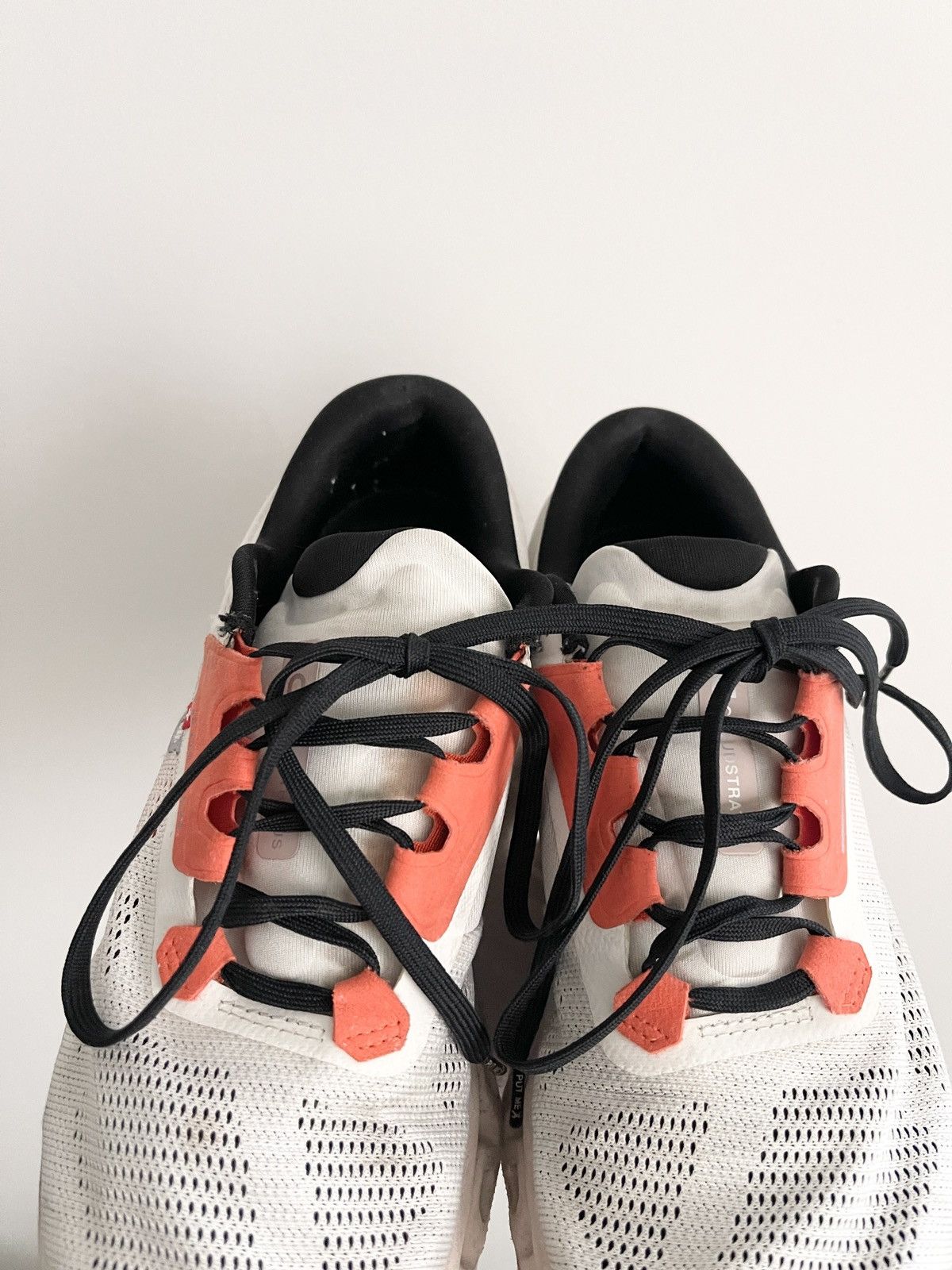 On STEAL! On cloudstratus 3 Running Shoes Size US 7.5 / IT 37.5 - 6 Thumbnail