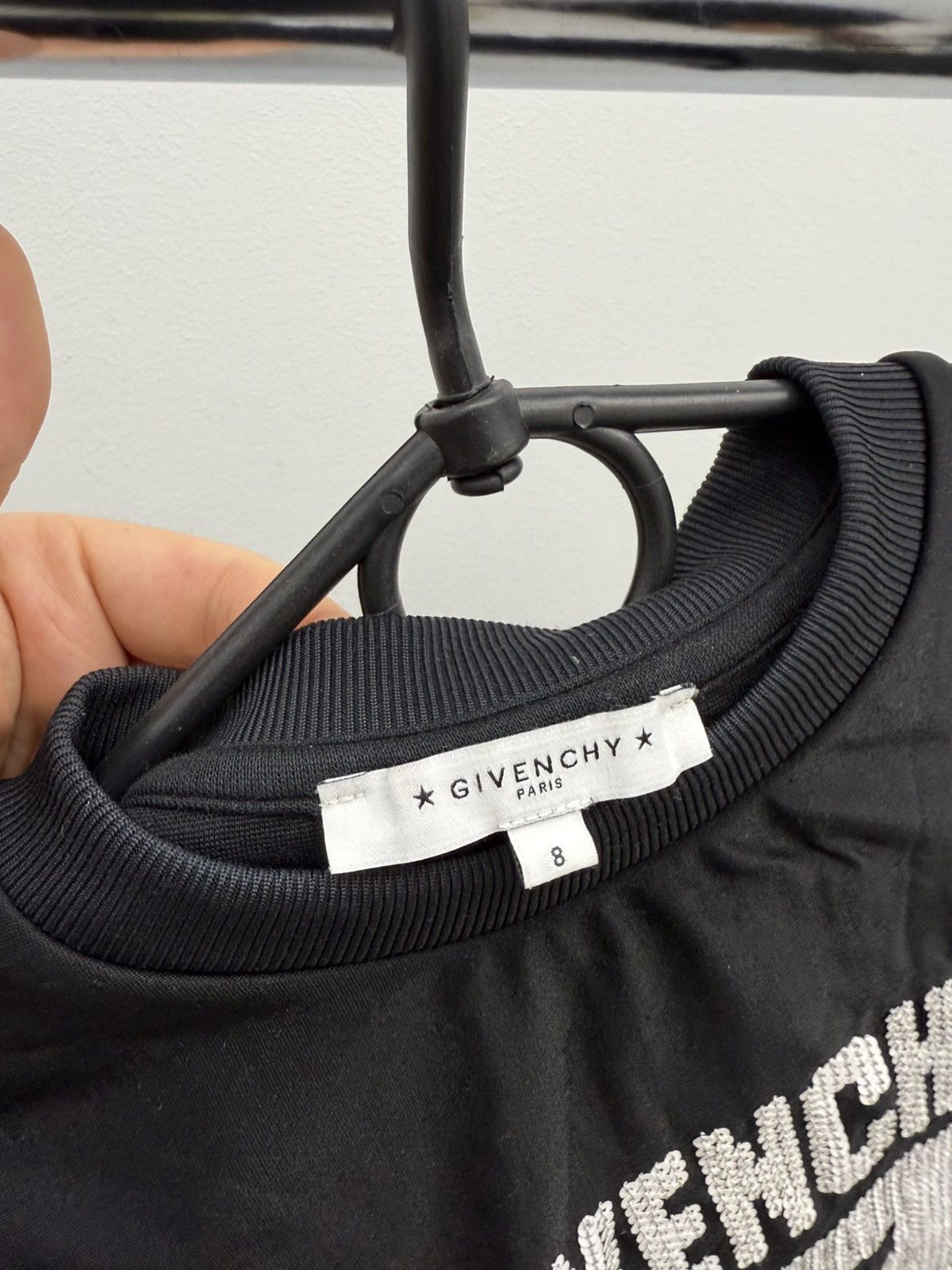 Givenchy Givenchy Kids Sequins 17 Logo Embroidered Sweatshirt Size US XXS / EU 40 - 3 Thumbnail