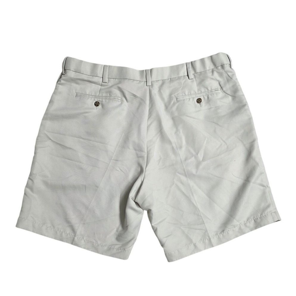 Roundtree & Yorke Roundtree & Yorke Men's Easy Care Khaki Shorts - 42 Size US 42 / EU 58 - 2 Thumbnail