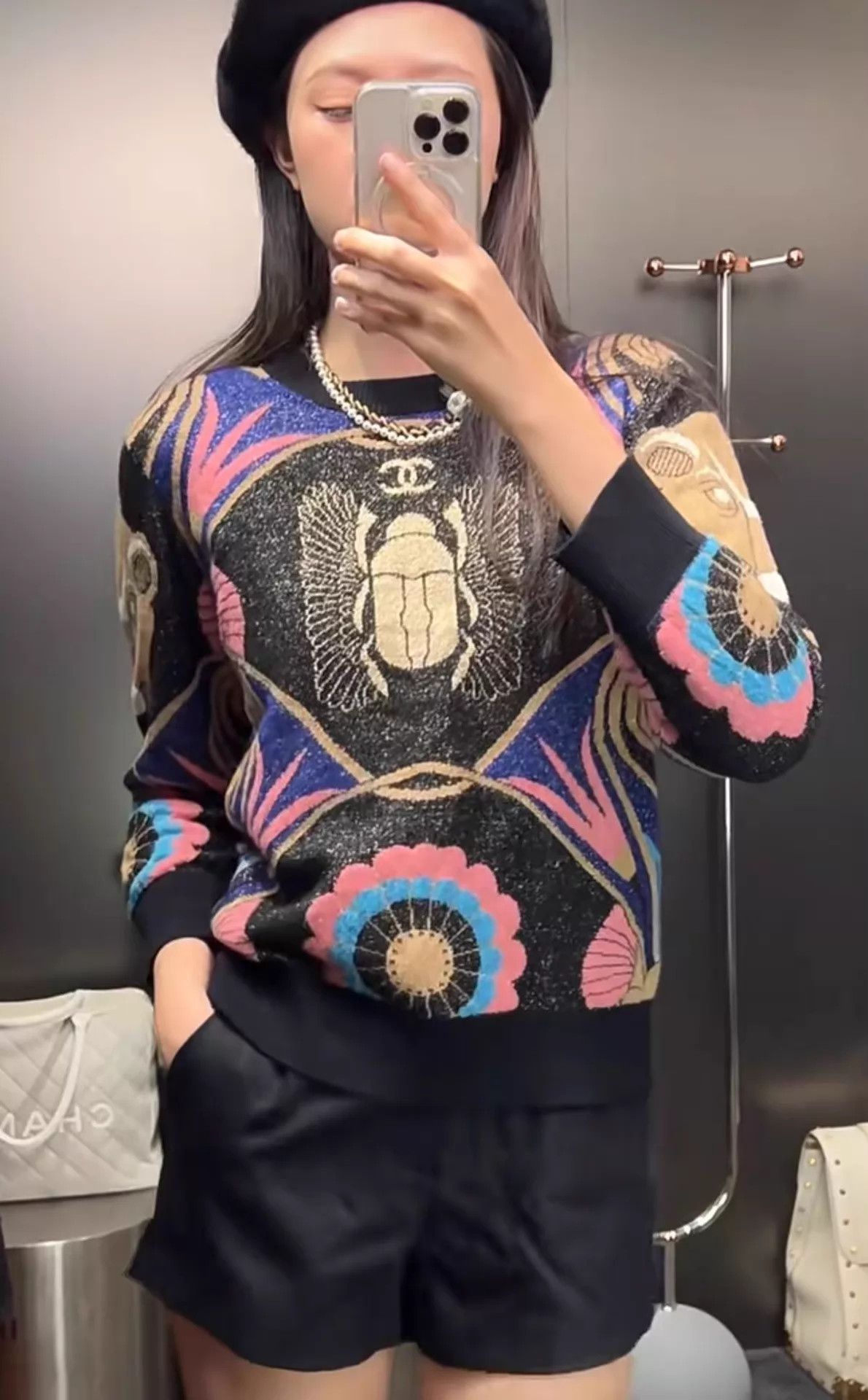 Chanel Chanel Egyptian Scarab Cashmere Sweater 34 Size XS / US 0-2 / IT 36-38 - 6 Thumbnail