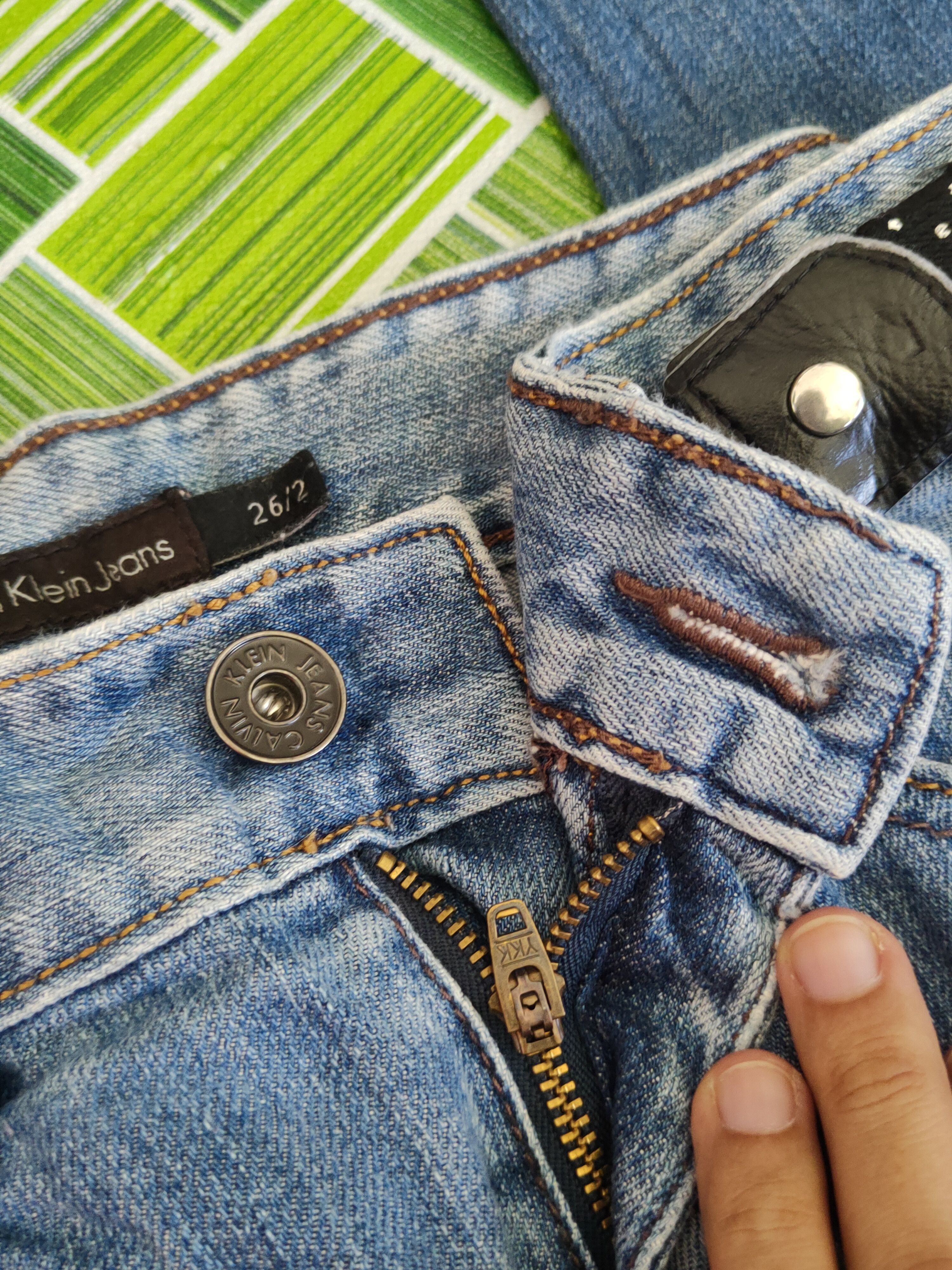 Calvin Klein Calvin Klein Blue Faded Distressed Ripped Jeans #S1772 Size 26" / US 2 / IT 38 - 13 Thumbnail