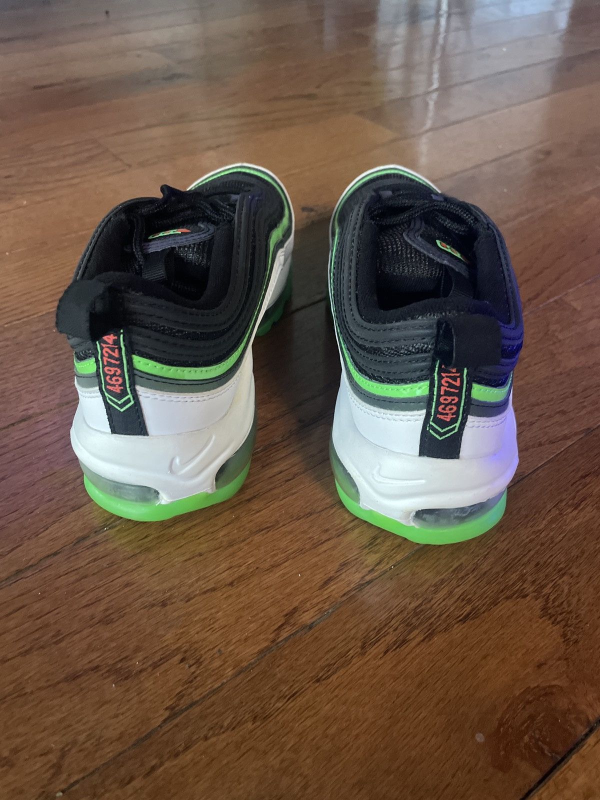 Nike Nike Airmax GS size 5. Size US 5 / EU 37 - 4 Thumbnail