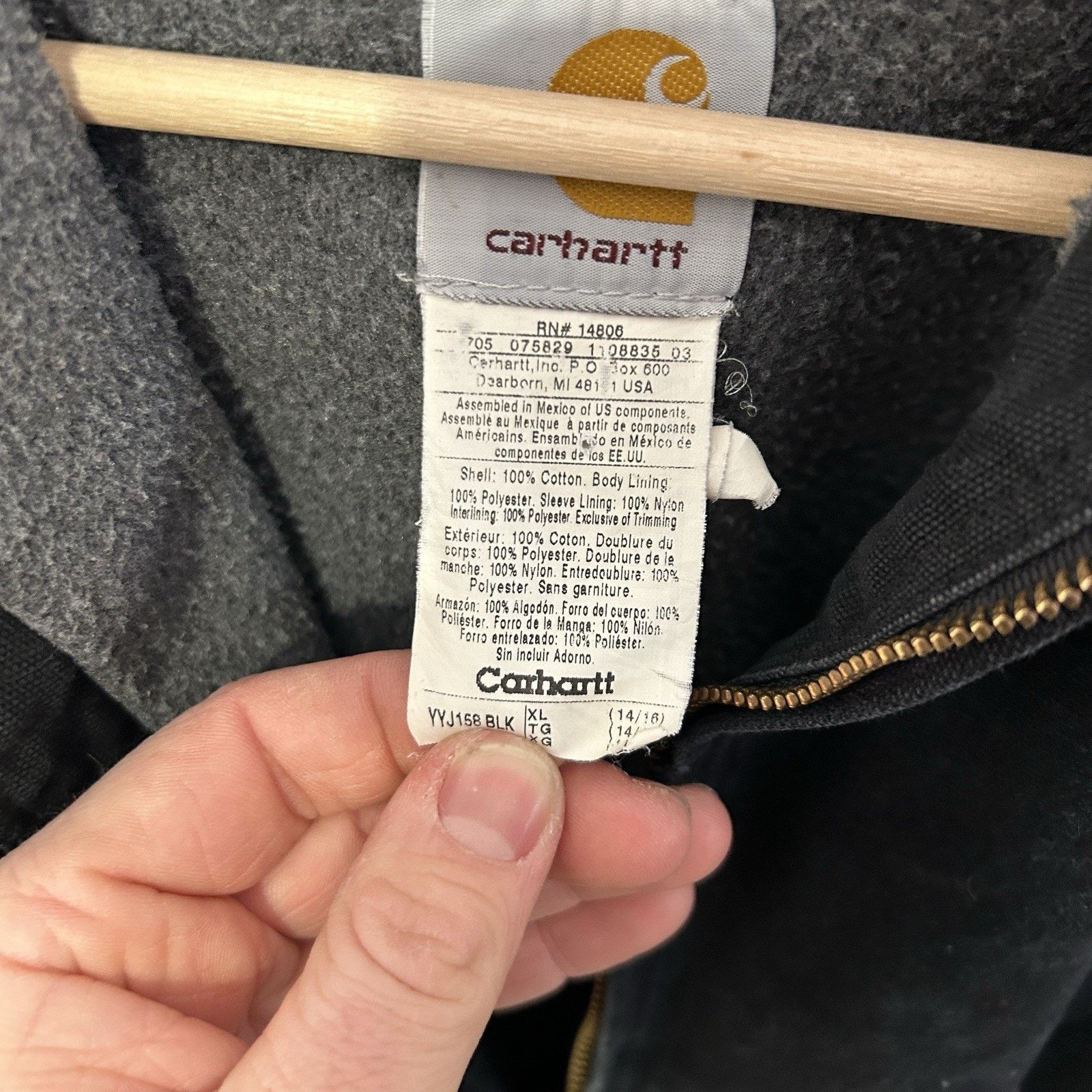 Carhartt Vintage Carhartt Fleece-Lined Hooded Active Jacket “Black” Size S / US 4 / IT 40 - 11 Thumbnail