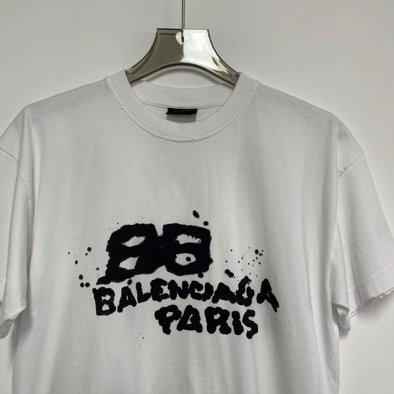 Balenciaga Balenciaga White Letter Splash Ink Short Sleeve Code S Size US S / EU 44-46 / 1 - 3 Thumbnail
