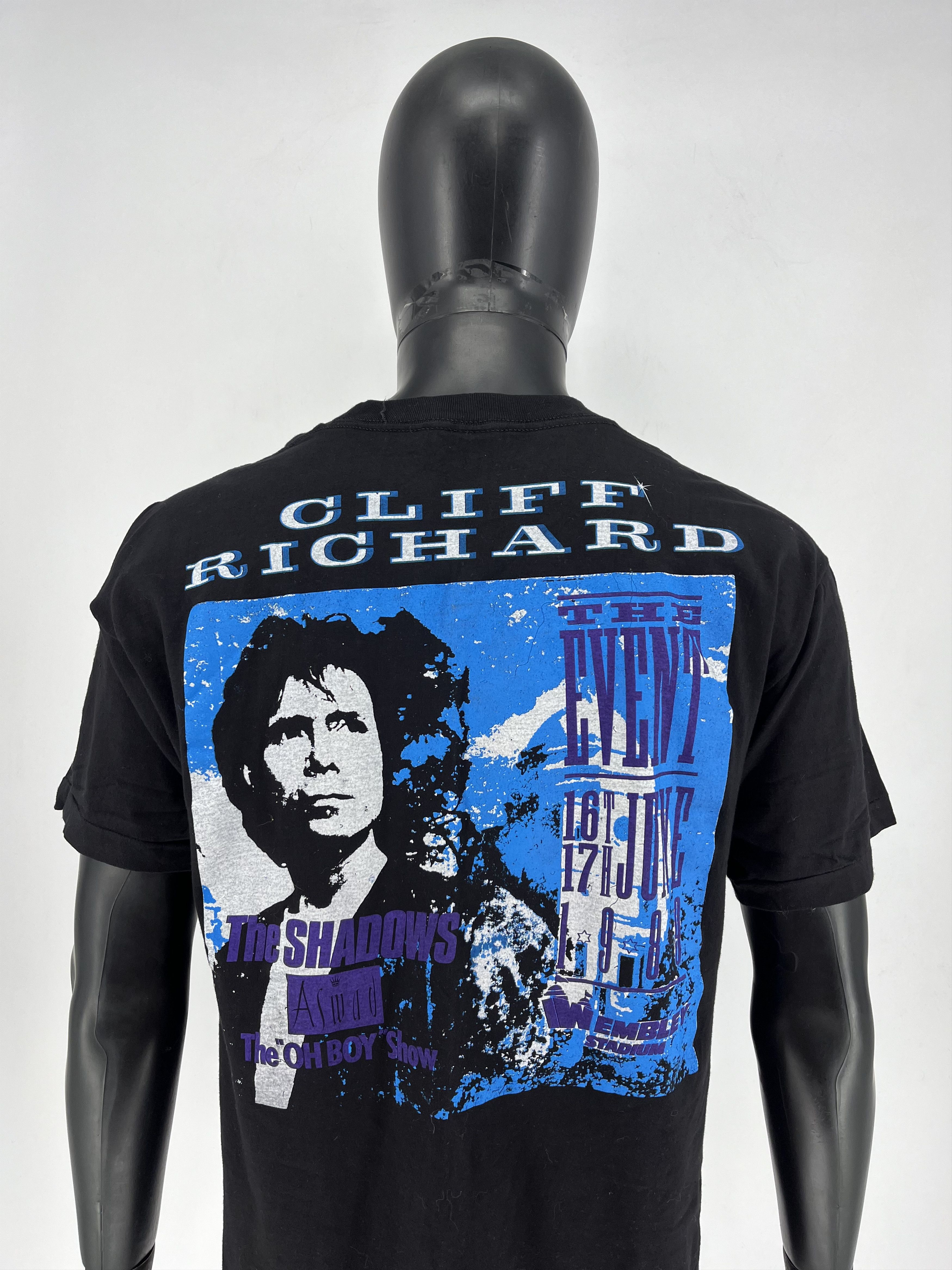 Band Tees Vintage Cliff Richard The Event 1989 T-Shirt Size XL Size US XL / EU 56 / 4 - 10 Thumbnail