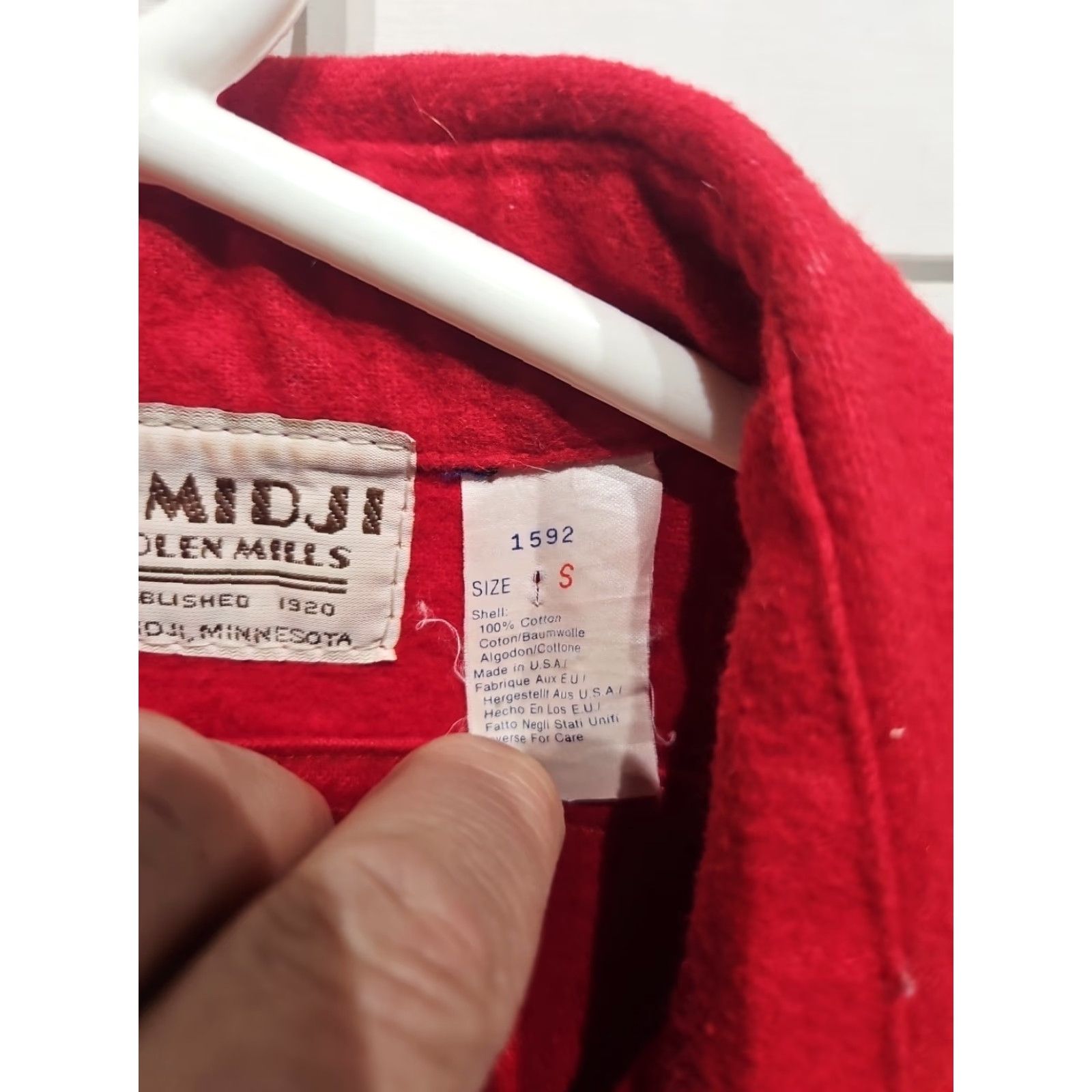 Vintage VINTAGE Bemidji Woolen Mills Red Cotton Chamois Button Front Field Shirt Mens Small USA Size US S / EU 44-46 / 1 - 3 Thumbnail