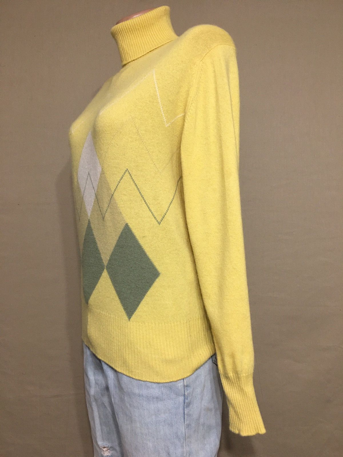 Pringle Of Scotland × Vintage Vintage Pringle of Scotland Cashmere Sweater Turtleneck EU38 Size S / US 4 / IT 40 - 2 Thumbnail