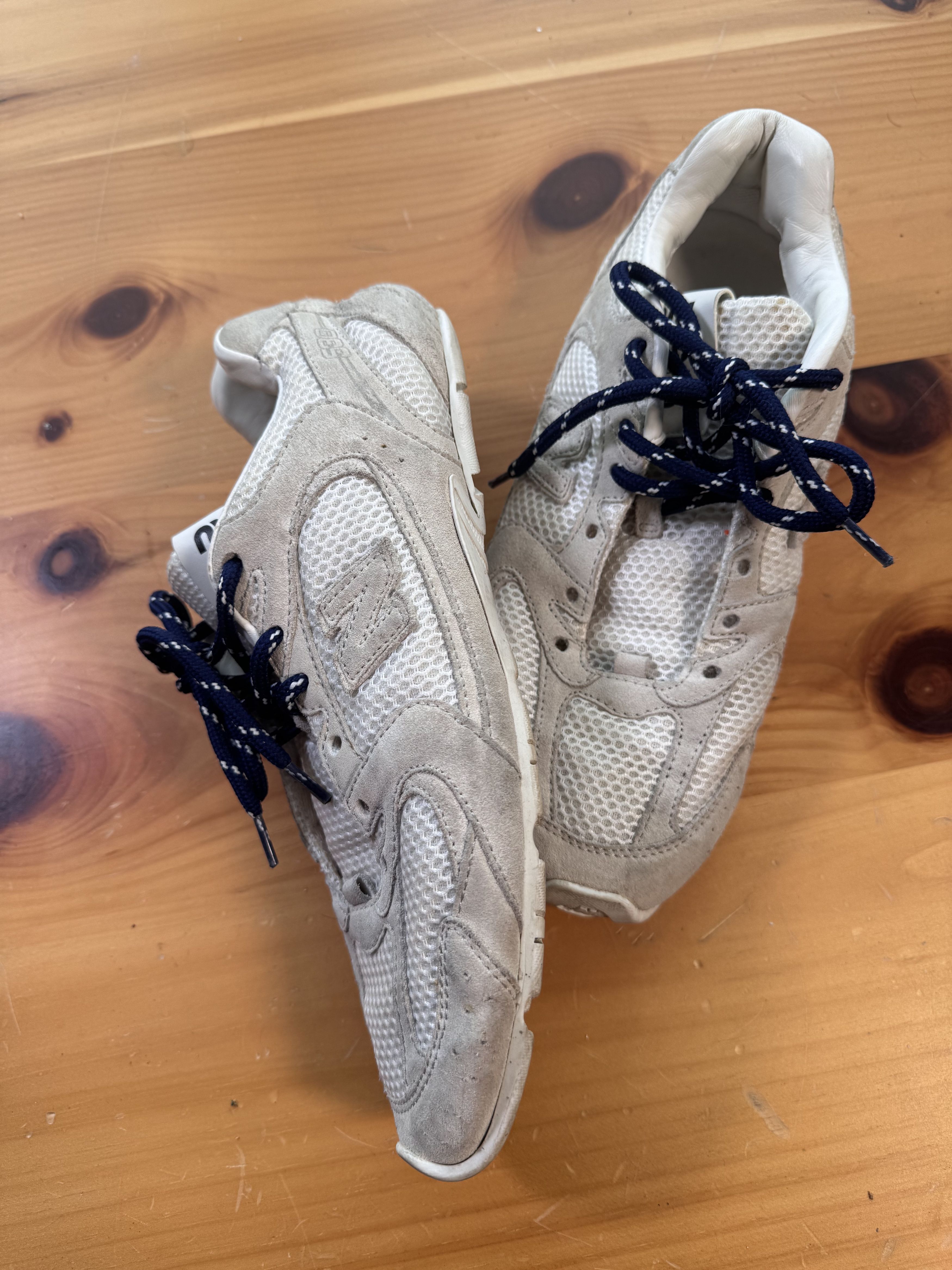 Miu Miu × New Balance Miu Miu New Balance 530 white Size US 8 / EU 41 - 2 Thumbnail