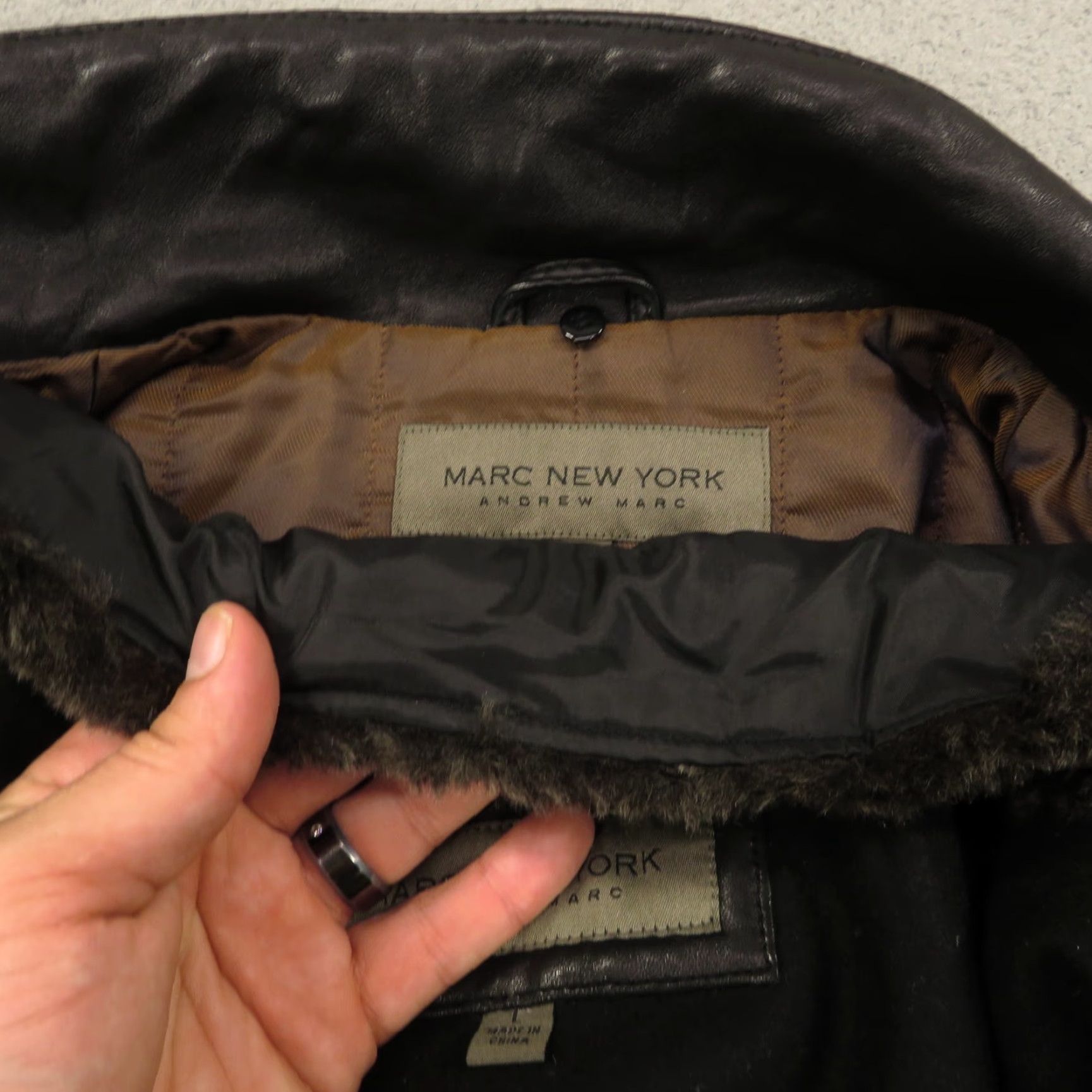 Vintage VINTAGE Andrew Marc New York Jacket Mens Leather Black Removable Fur Liner Wool 3-in-1 Jacket (L) Black Leather 90s Style Size US L / EU 52-54 / 3 - 5 Thumbnail