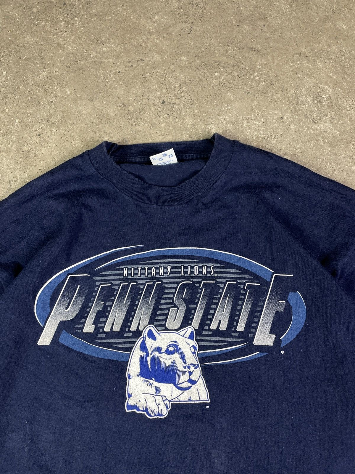 Vintage Vintage 90s Penn State Nittany Lions T Shirt Size US XL / EU 56 / 4 - 2 Thumbnail