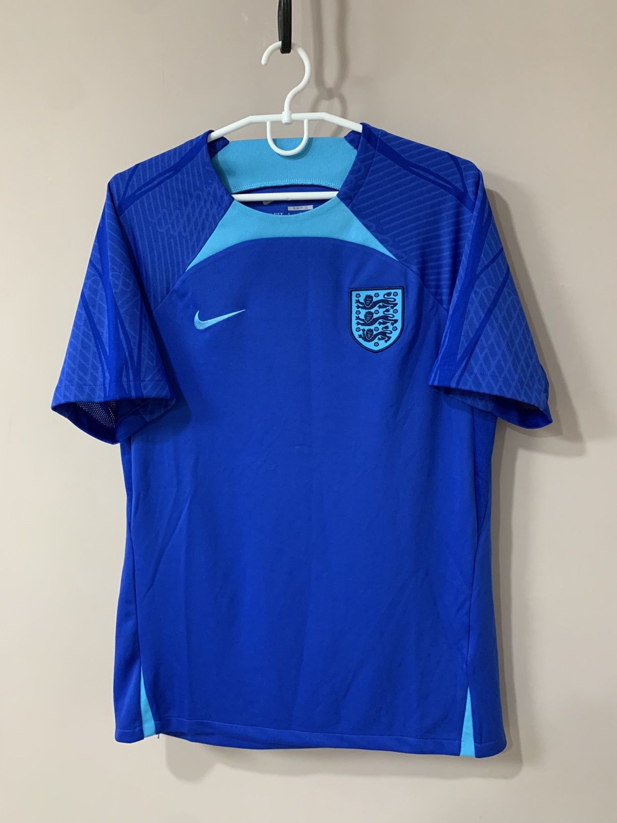 Nike England 2022 Training Football Shirt Nike Soccer Jersey Sz L Size US L / EU 52-54 / 3 - 1 Thumbnail