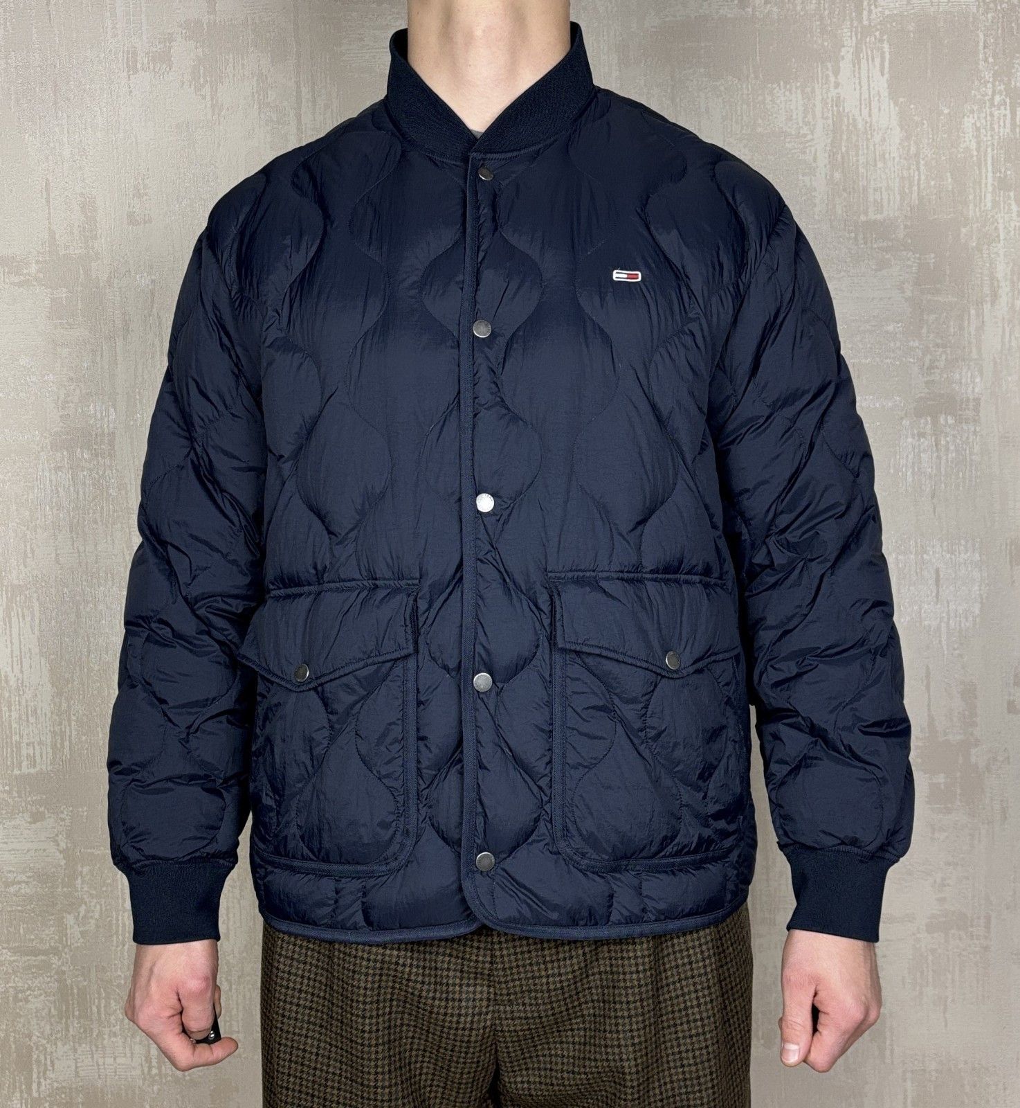 Tommy Jeans Tommy Jeans (Hilfiger) Quilted Down Jacket Navy Snap Button Size US XL / EU 56 / 4 - 1 Thumbnail