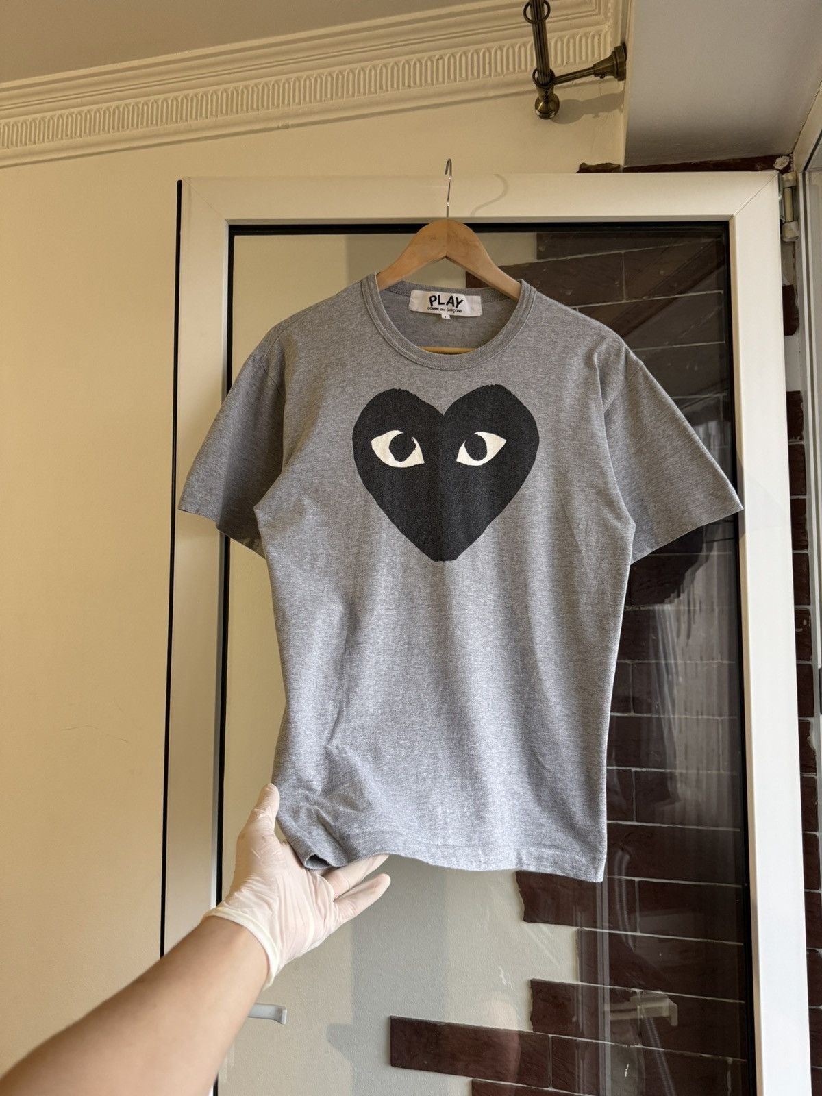 Comme des Garcons PLAY Comme Des Garcons gray tshirt Size US L / EU 52-54 / 3 - 3 Thumbnail