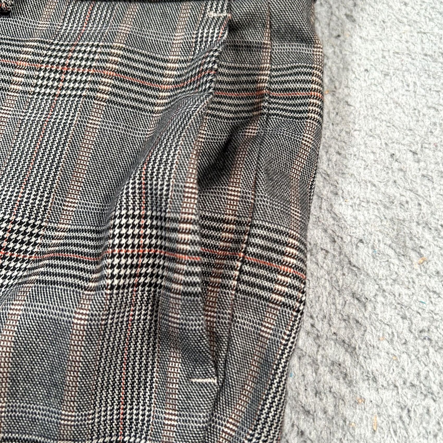 Guess Guess Chino Pants Mens 30 Gray Glen Plaid Slim Fit Zip Fly Straight Leg Pants Size US 30 / EU 46 - 6 Thumbnail