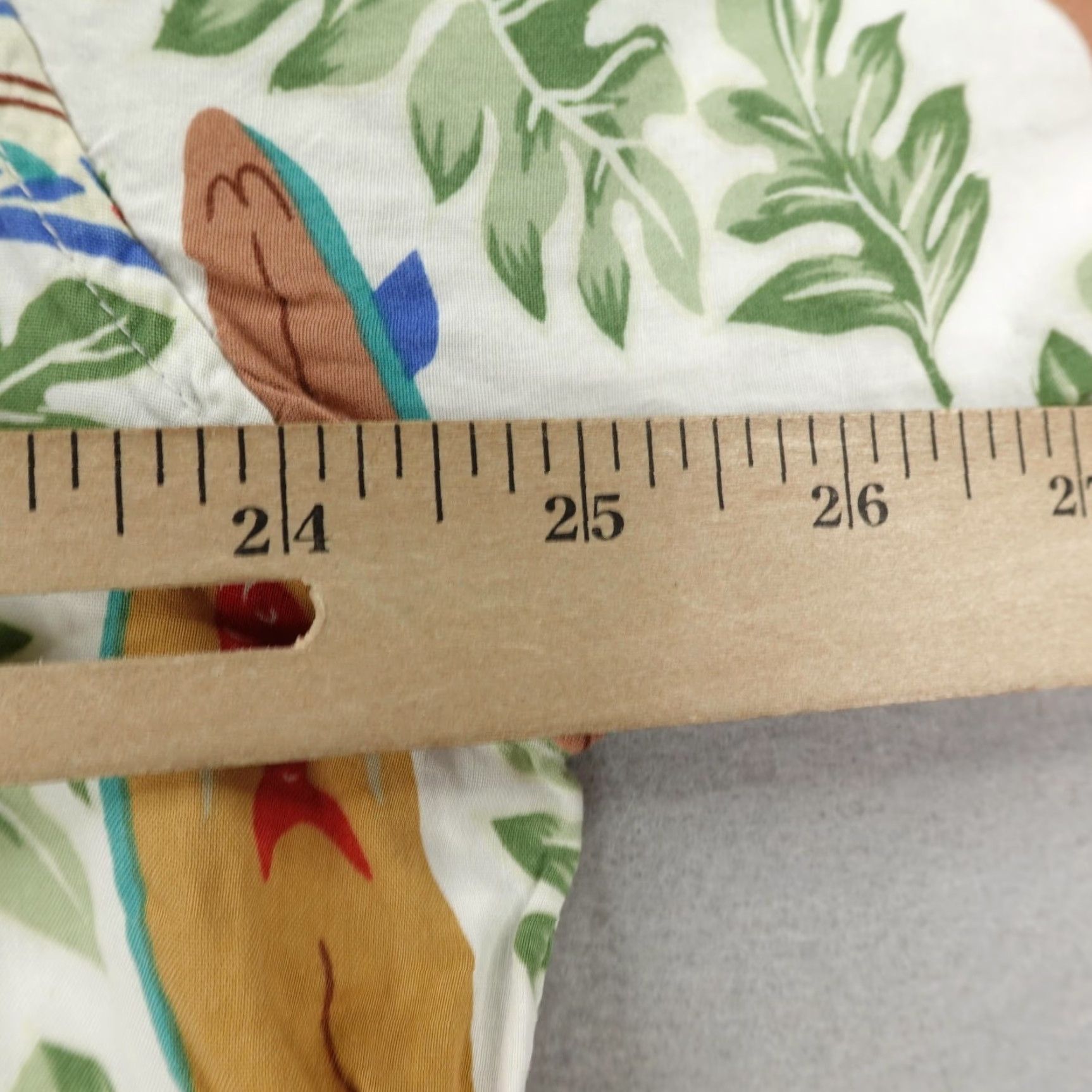 Reyn Spooner VINTAGE Reyn Spooner Shirt Mens Medium White Hawaiian Surfboards Aloha Camp Graphic Print Rayon Lightweight Casual Size US M / EU 48-50 / 2 - 6 Thumbnail