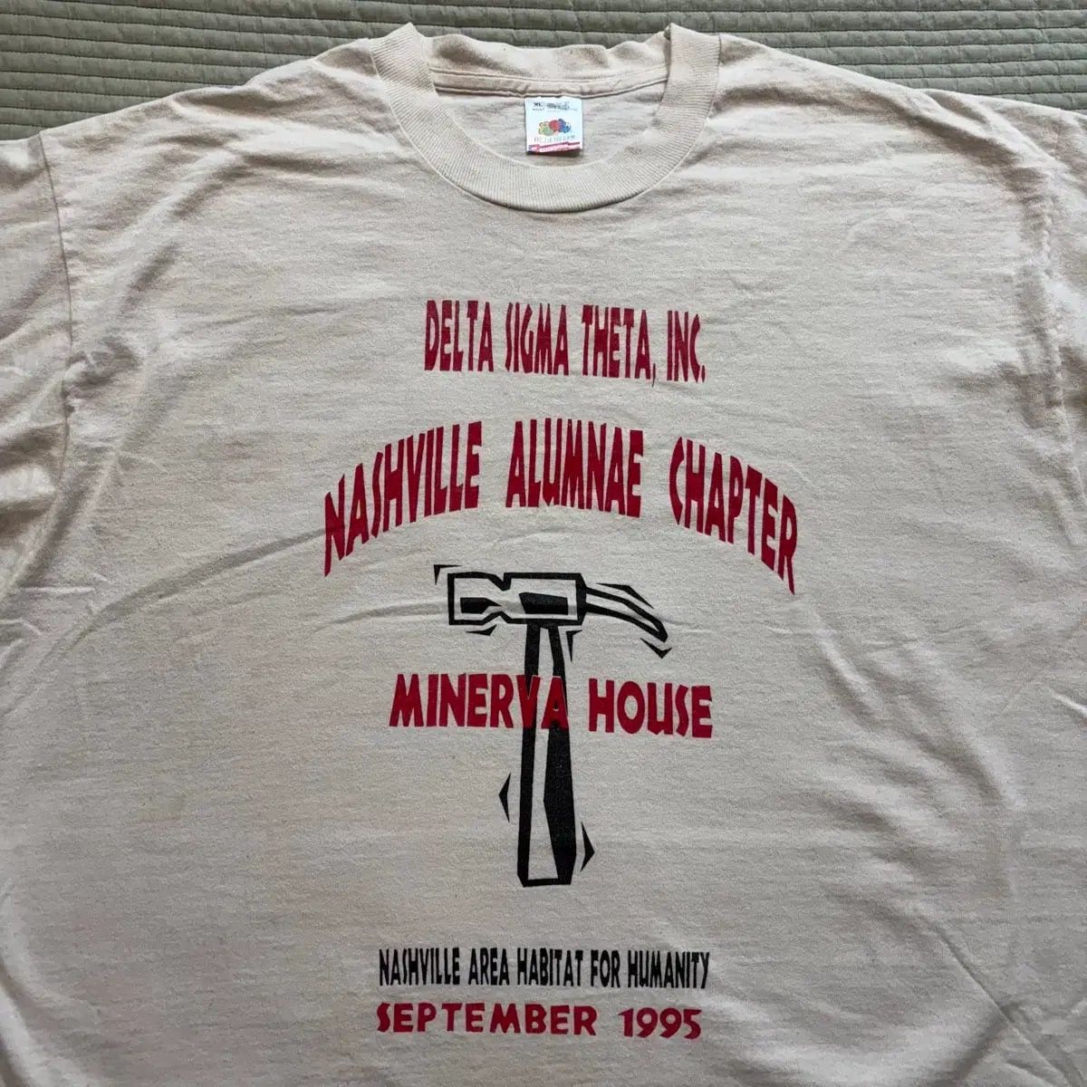 Fruit Of The Loom Vintage Fruit of the Loom 90’s Nashville t shirt Size US XL / EU 56 / 4 - 2 Thumbnail