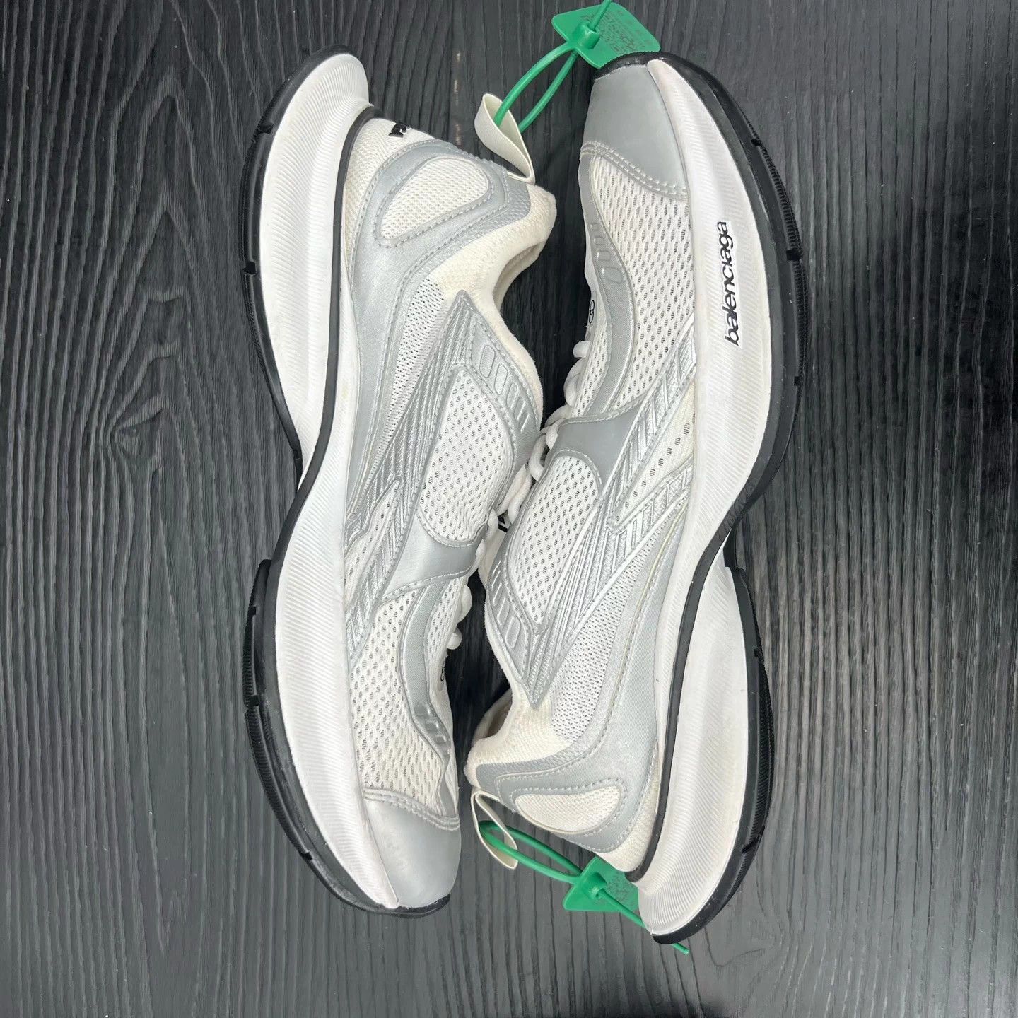 Balenciaga Balenciaga Circuit Silver 44 Size US 11 / EU 44 - 2 Thumbnail