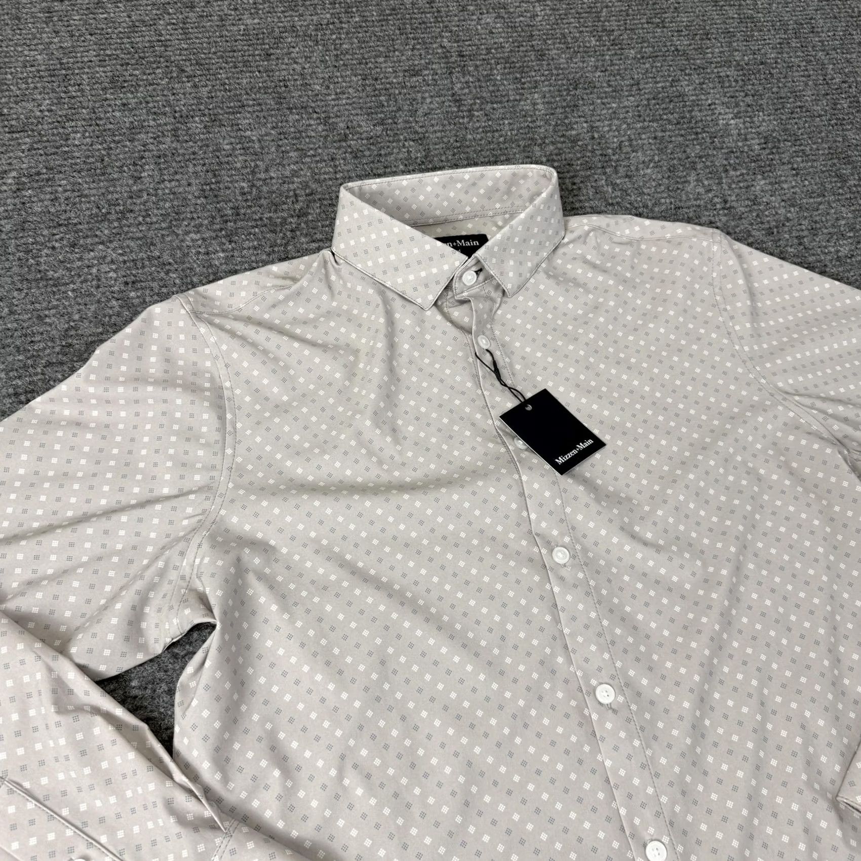 Mizzen+Main Mizzen+Main Leeward Shirt Mens Medium Beige Button Up Long Sleeve Size US M / EU 48-50 / 2 - 4 Thumbnail