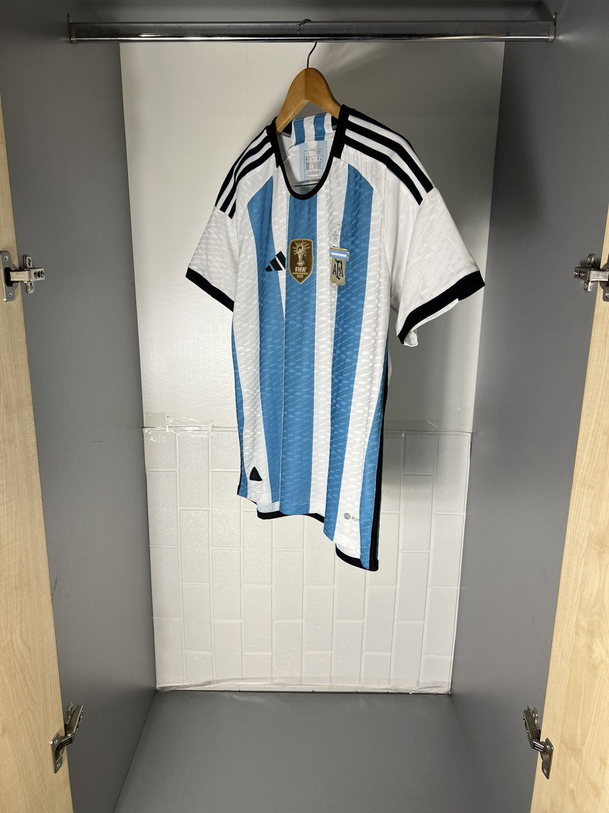 Vintage VERY RARE ADIDAS ARGENTINA SOCCER JERSEY RETRO BLOKE Y2K 90s Size US XL / EU 56 / 4 - 14 Thumbnail