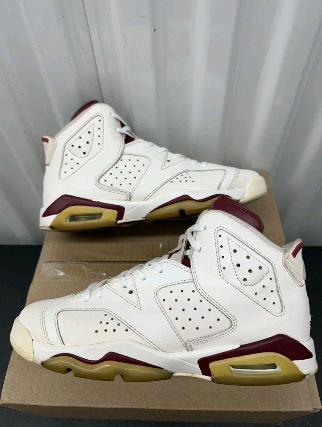 Nike Nike Air Jordan Retro 6 OG BG Maroon 2015 Size 6.5Y Size US 6.5 / EU 39-40 - 3 Thumbnail