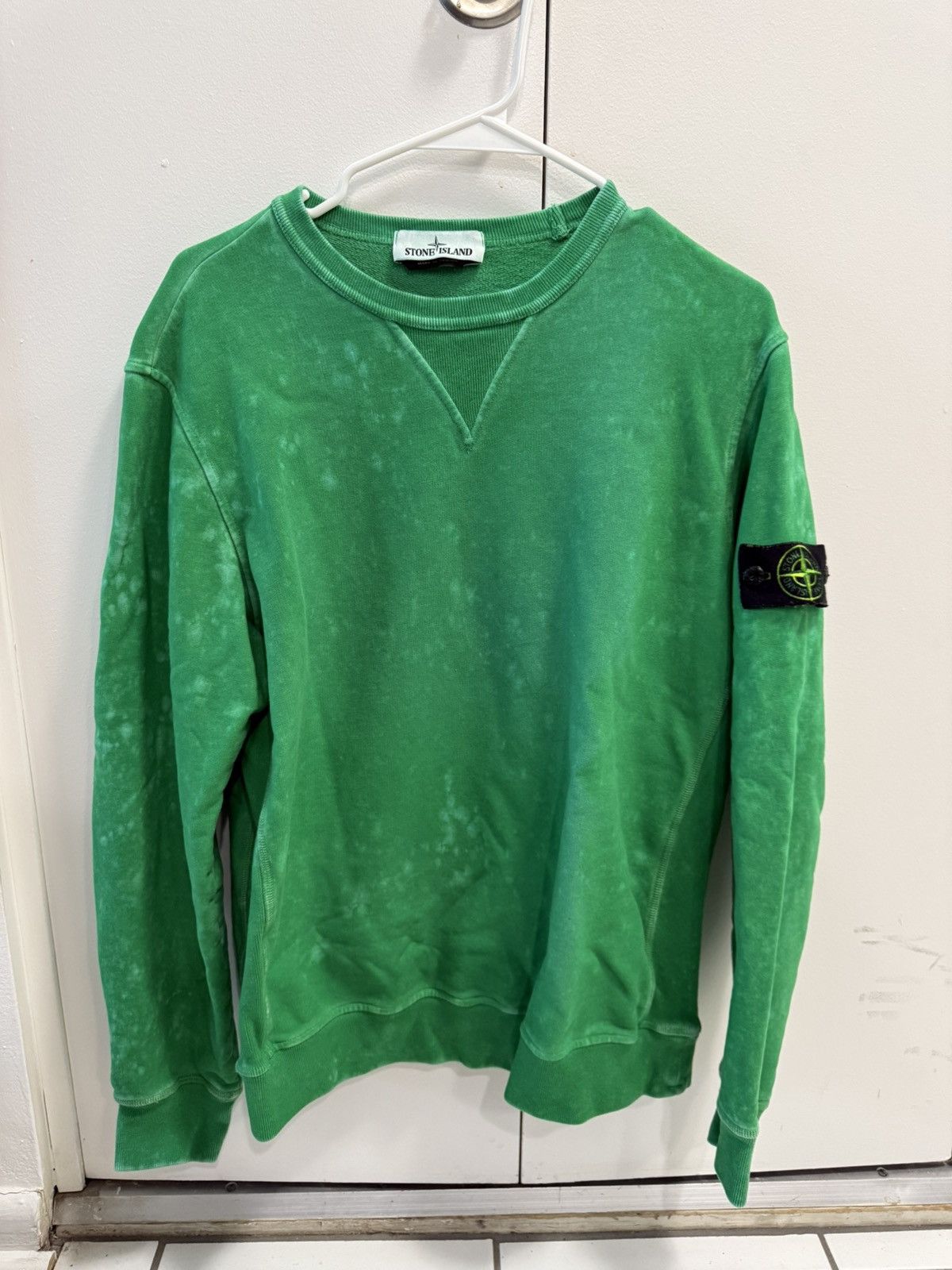 Stone Island RARE Stone Island Sweatshirt Acid Green Medium Size US M / EU 48-50 / 2 - 1 Thumbnail