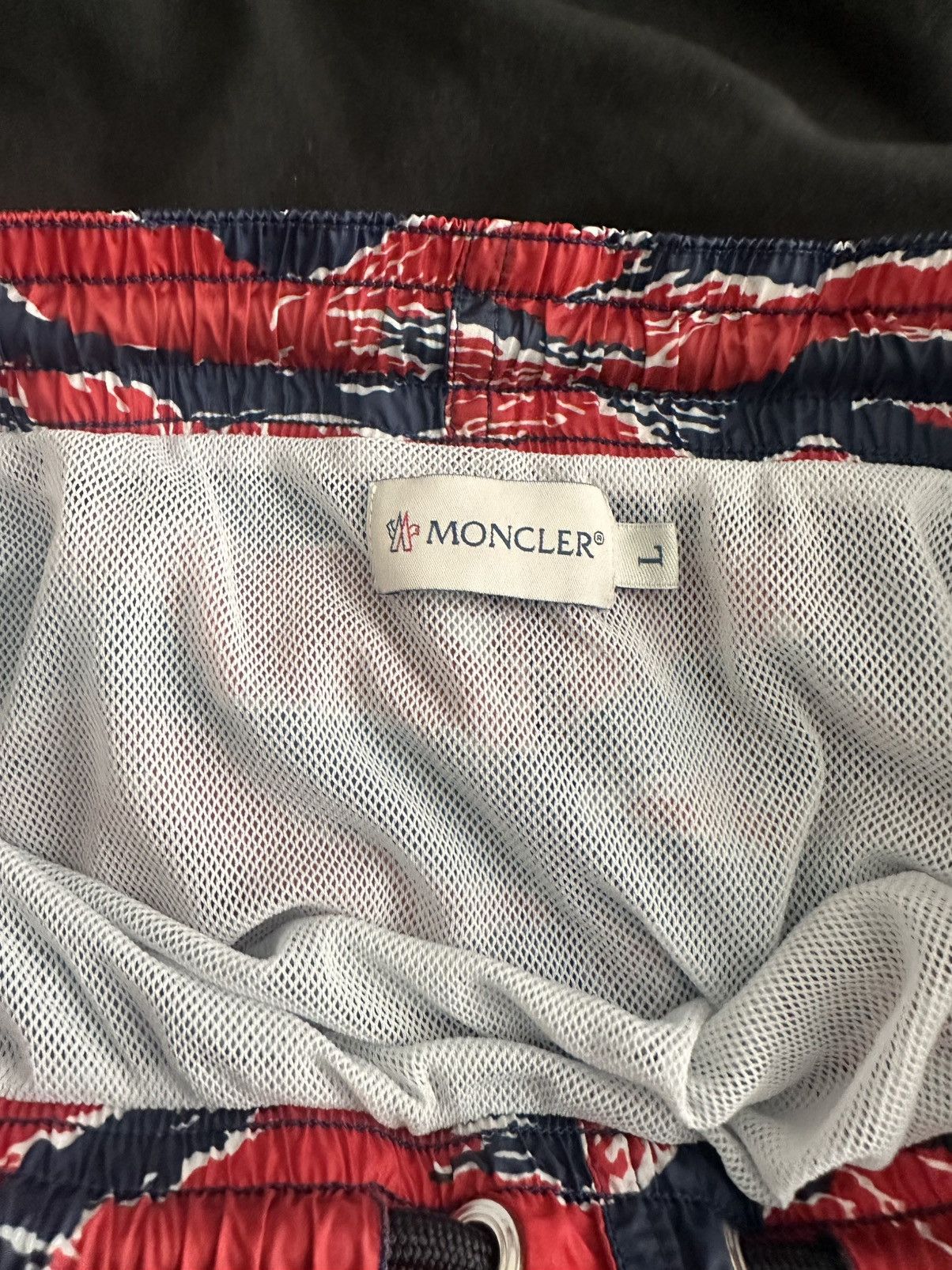 Moncler Moncler Swim Trunks Size US 32 / EU 48 - 2 Thumbnail