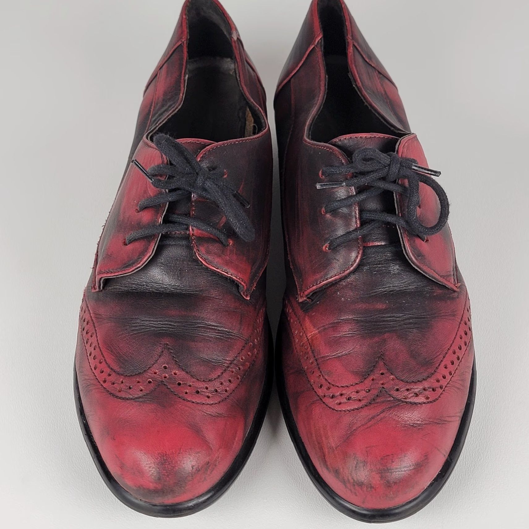 Vintage VINTAGE Naot Footwear Lako Volcanic Red Leather Oxfords Women EU 42 US 11 Flat Lace Up Oxford Shoes Red Leather) Size US 11 / IT 41 - 2 Thumbnail