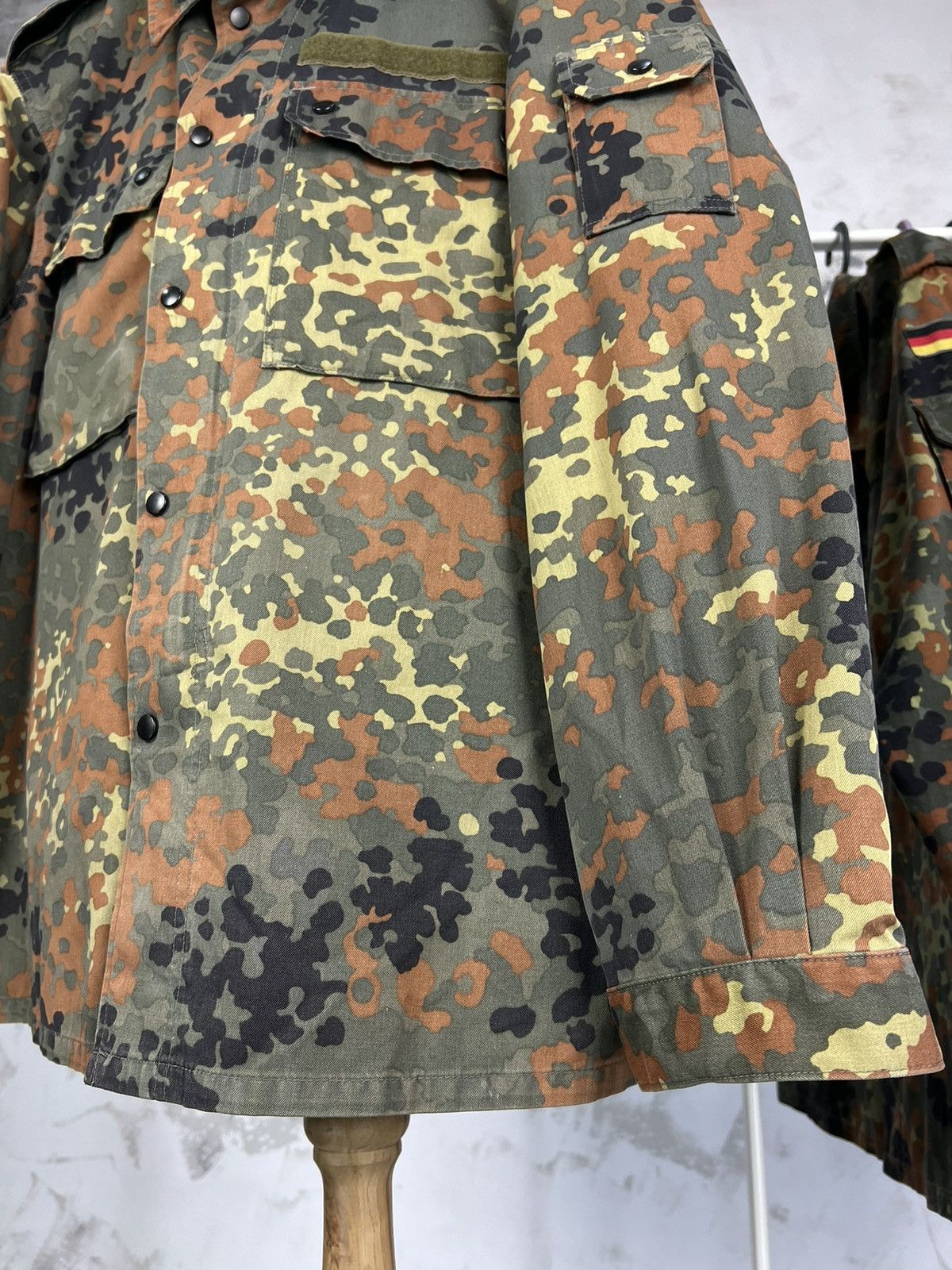 Vintage Vintage 1998 Germany Army Camo Shirt Jacket Size M - L Size US M / EU 48-50 / 2 - 5 Thumbnail
