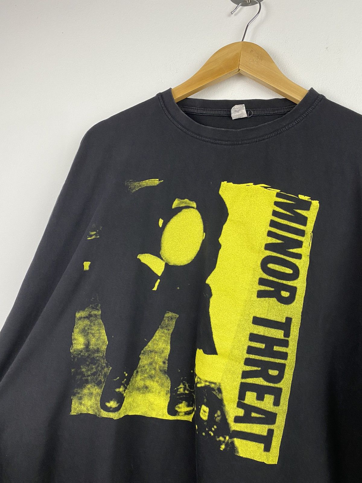 Band Tees Vintage Minor Threat Band T-shirt Size US XL / EU 56 / 4 - 2 Thumbnail