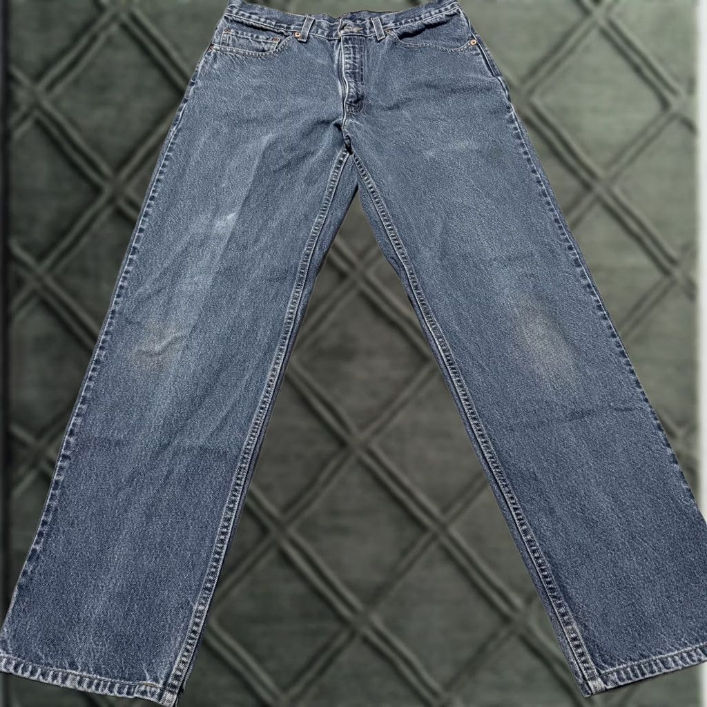 Levi's Levi's Straight Jeans Men's Blue Denim Mid Rise Classic Pockets 32X30 Size US 32 / EU 48 - 1 Thumbnail