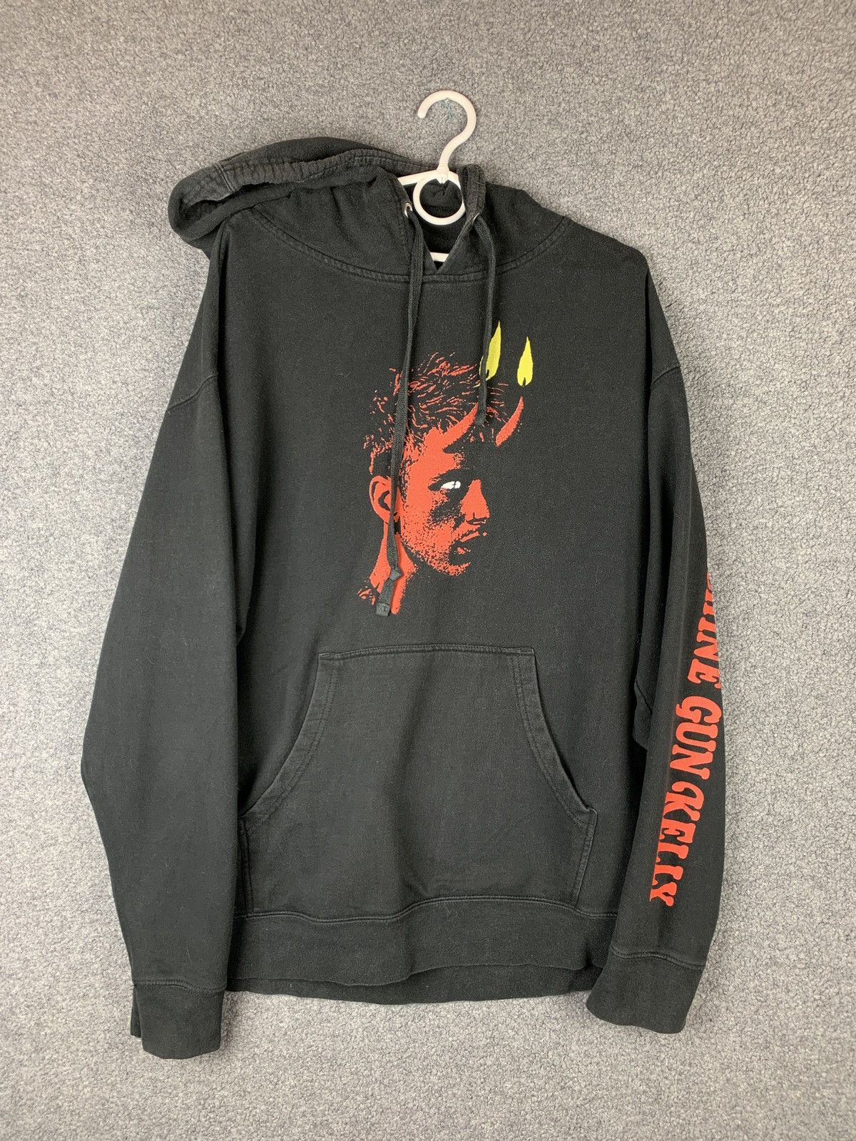 image of Independent Trading Co x Tour Tee Vintage Machine Gun Kelly Mgk Hotel Diablo Vacancy Hoodie in Blac