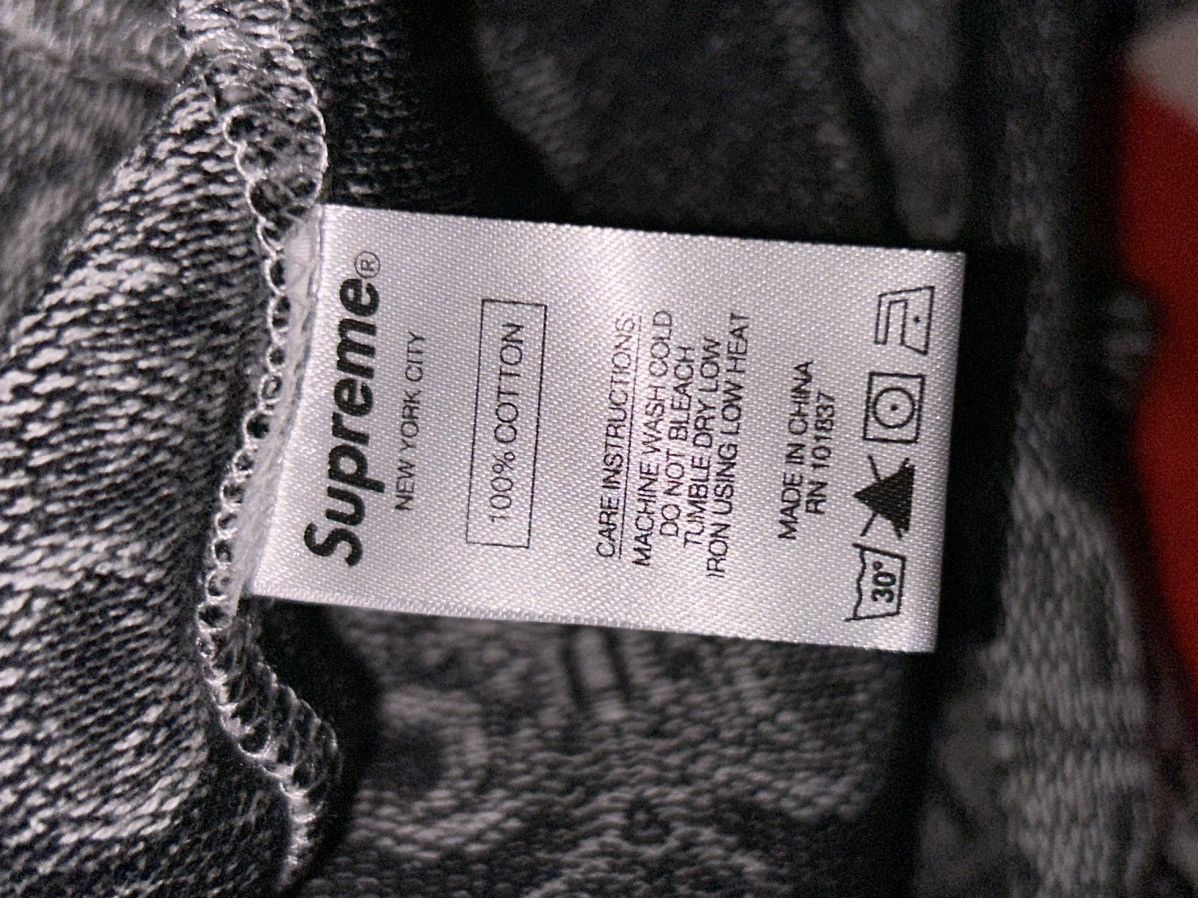 Supreme Supreme Butterfly Jacquard Top SS18 size Large NEW WITH TAGS Size US L / EU 52-54 / 3 - 5 Thumbnail