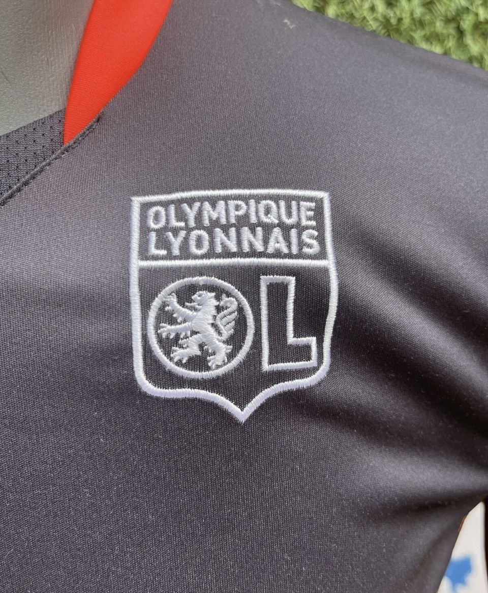 Umbro Lisandro jersey olympique lyonnais Size US XS / EU 42 / 0 - 8 Thumbnail