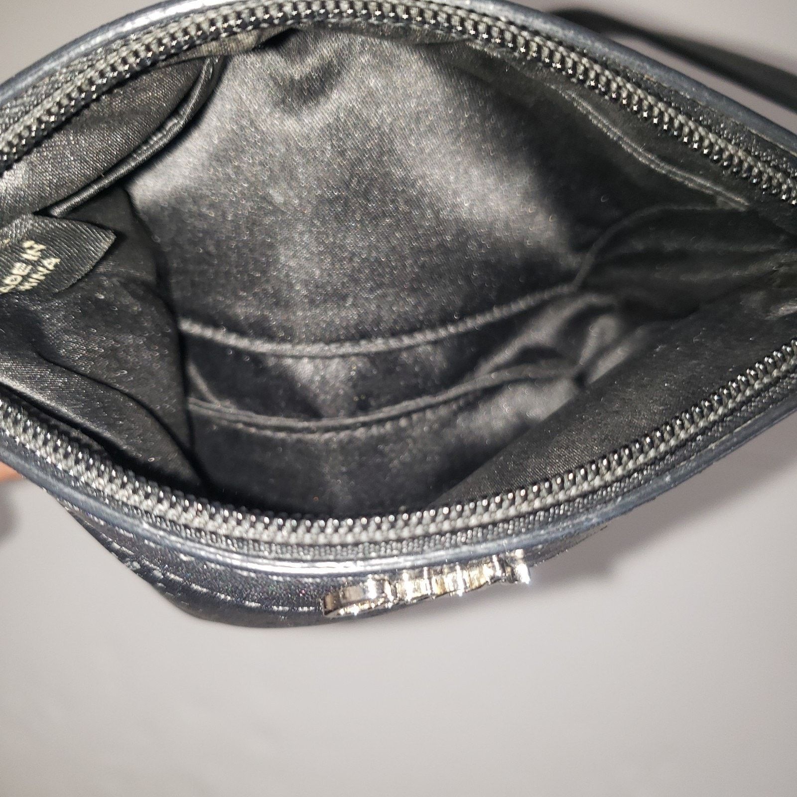 Coach Coach Black Leather Signature Perforated Wristlet 5X7 #15W. Size ONE SIZE - 3 Thumbnail