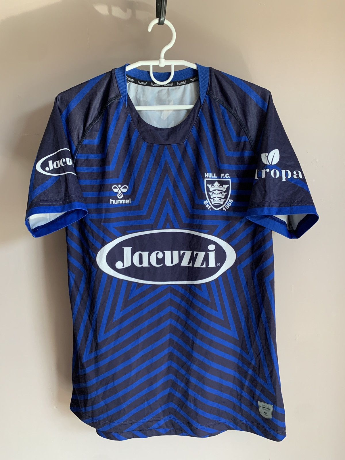 Hummel Hull F.C Training Rugby League Shirt Hummel Jersey Size M Size US M / EU 48-50 / 2 - 1 Thumbnail