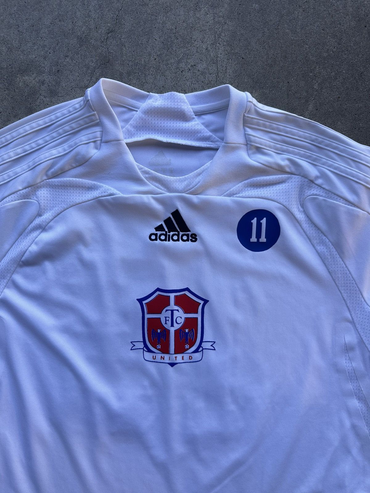Adidas × Vintage Y2K Adidas Soccer Jersey #15 Size US L / EU 52-54 / 3 - 2 Thumbnail