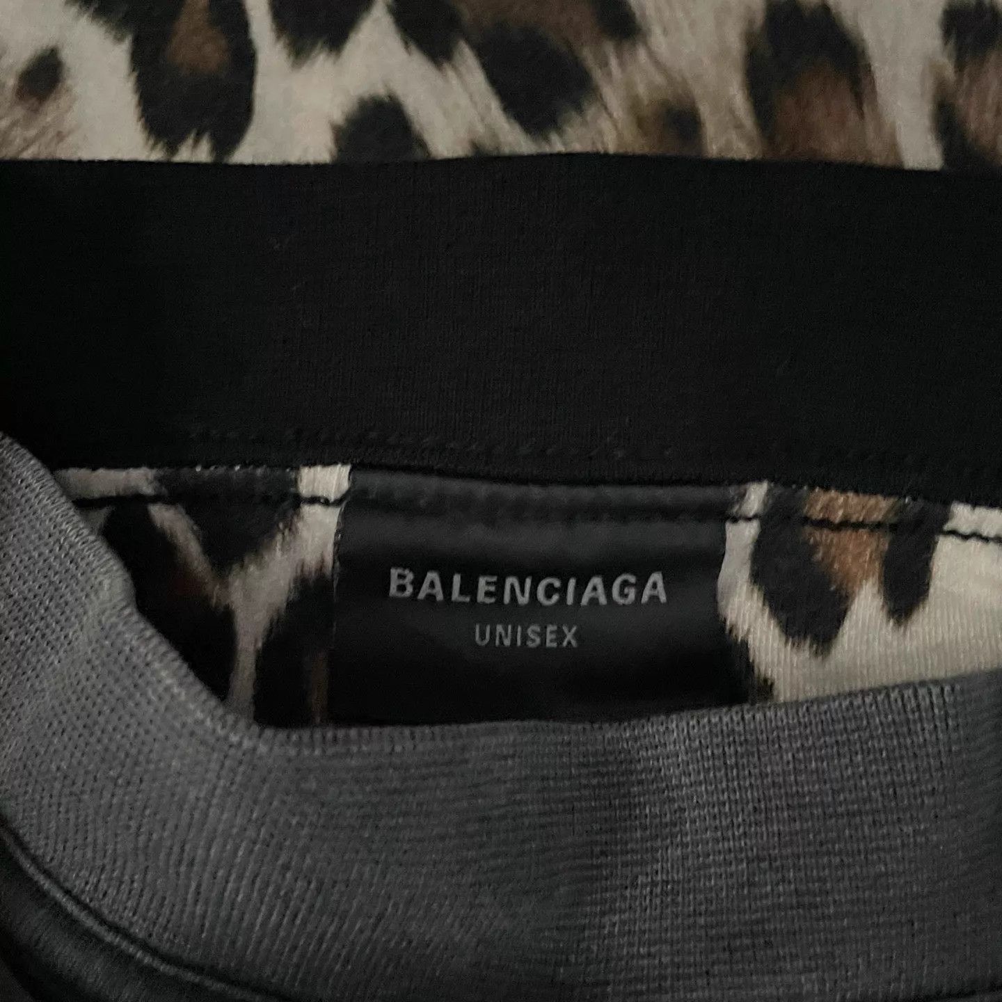Balenciaga Balenciaga 24FW Leopard Print Short Sleeve Tee XL Size XL / US 12-14 / IT 48-50 - 4 Thumbnail
