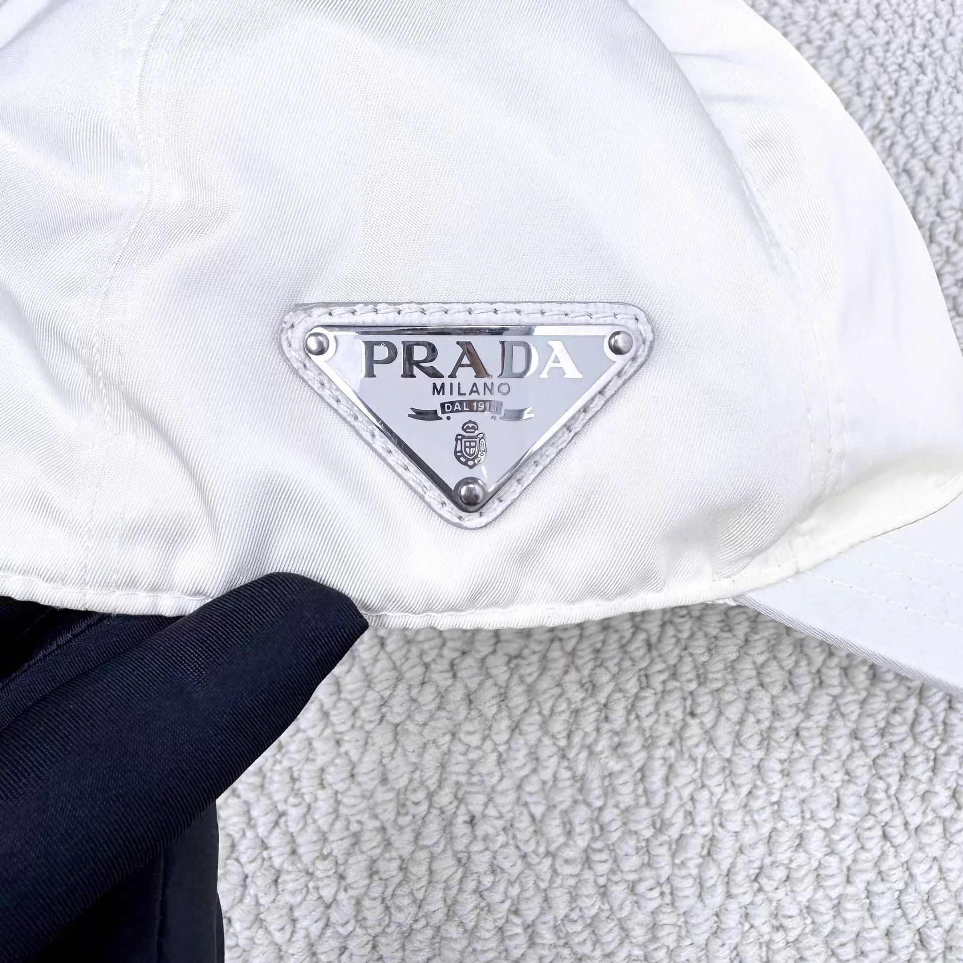 Prada Prada Cream Recycled Nylon Side Triangle L Unisex Cap 99New Size ONE SIZE - 4 Thumbnail
