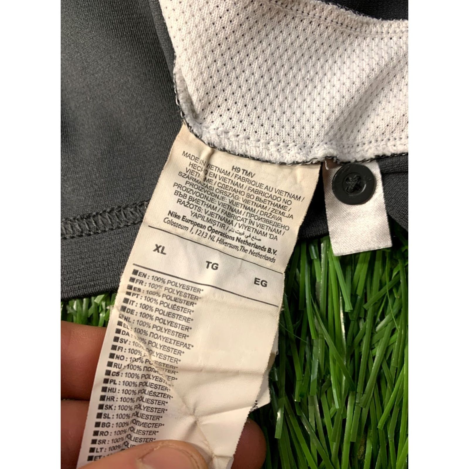 Nike Nike Academy Dri-Fit Original 2019 Men Football Polo Shirt Jersey XL Gray and White Football Mens XL Size US XL / EU 56 / 4 - 6 Thumbnail