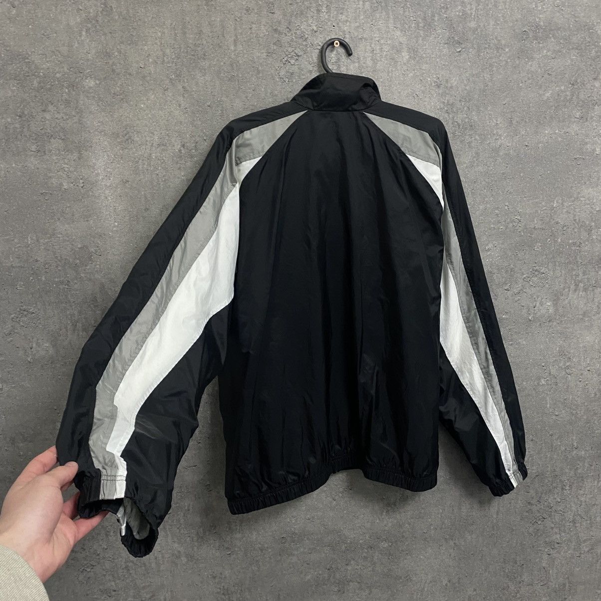 Nike Vintage Y2K Nike Track Jacket Nylon Top Striped Swoosh Size US XL / EU 56 / 4 - 5 Thumbnail