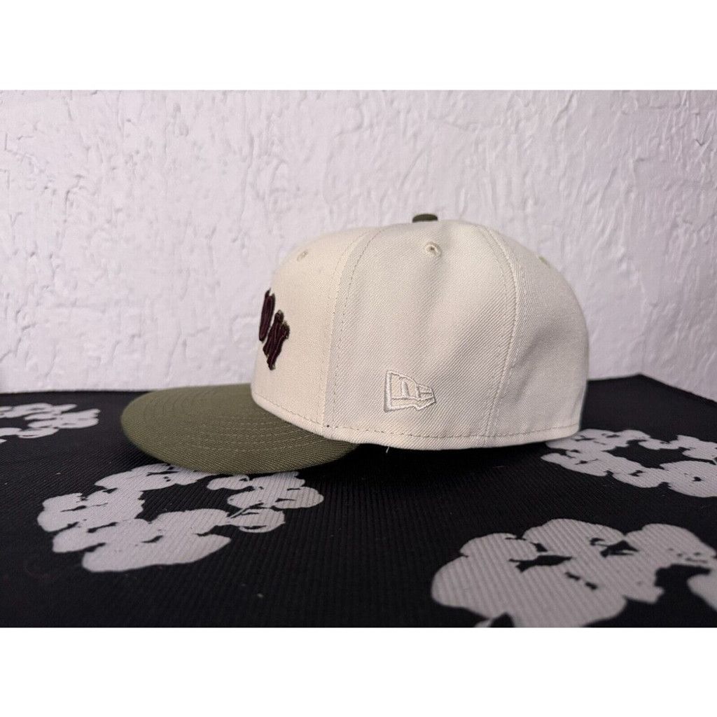 New Era 7 1/4 - Boston Red Sox Fitted Hat - Script Logo Olive Chrome Size ONE SIZE - 5 Thumbnail