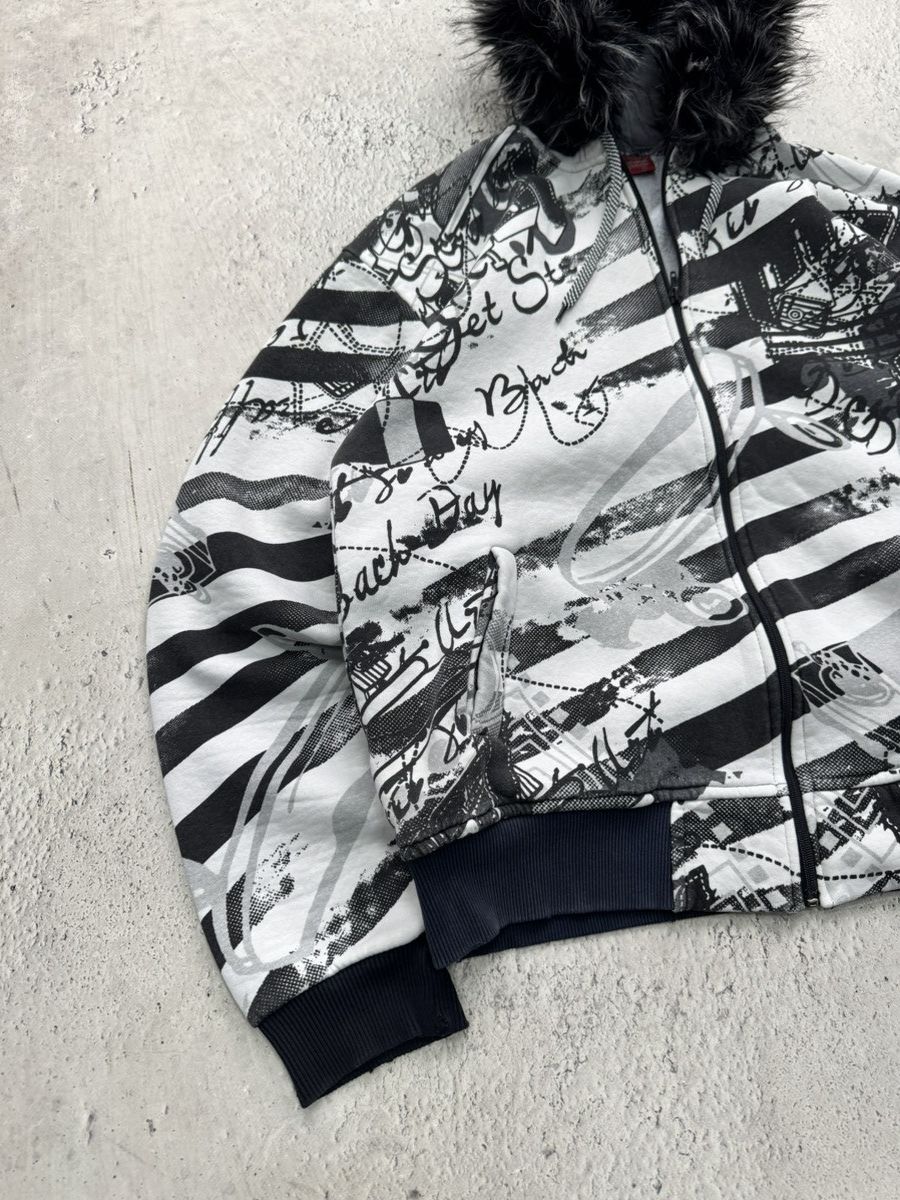 If Six Was Nine y2k fur fuzzy hoodie over print hysteric glamour jacket Size US XL / EU 56 / 4 - 2 Thumbnail