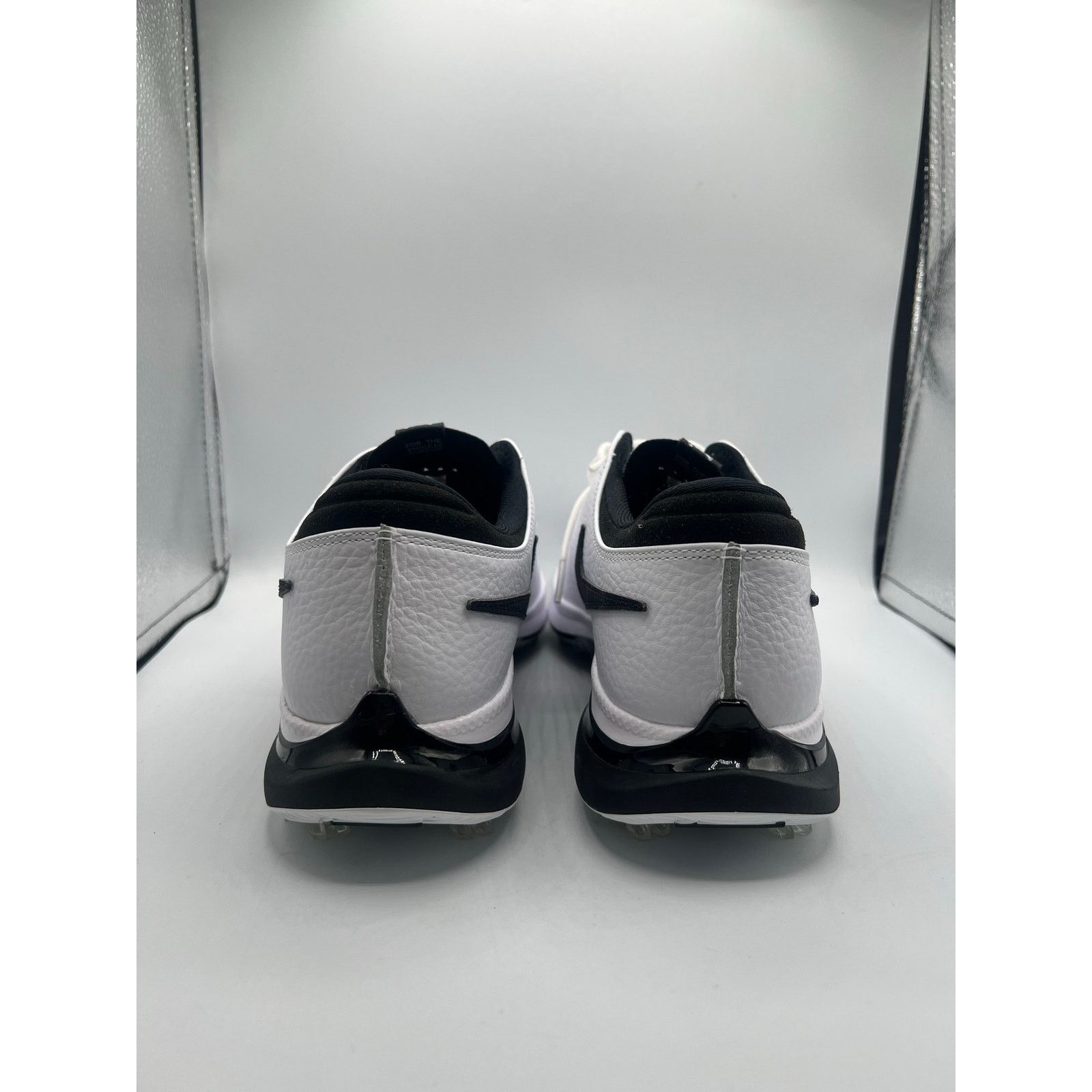 Nike Nike Air Zoom Victory Tour 3 Wide ‘White Black’ size 7.5 men Size US 7.5 / EU 40-41 - 4 Thumbnail