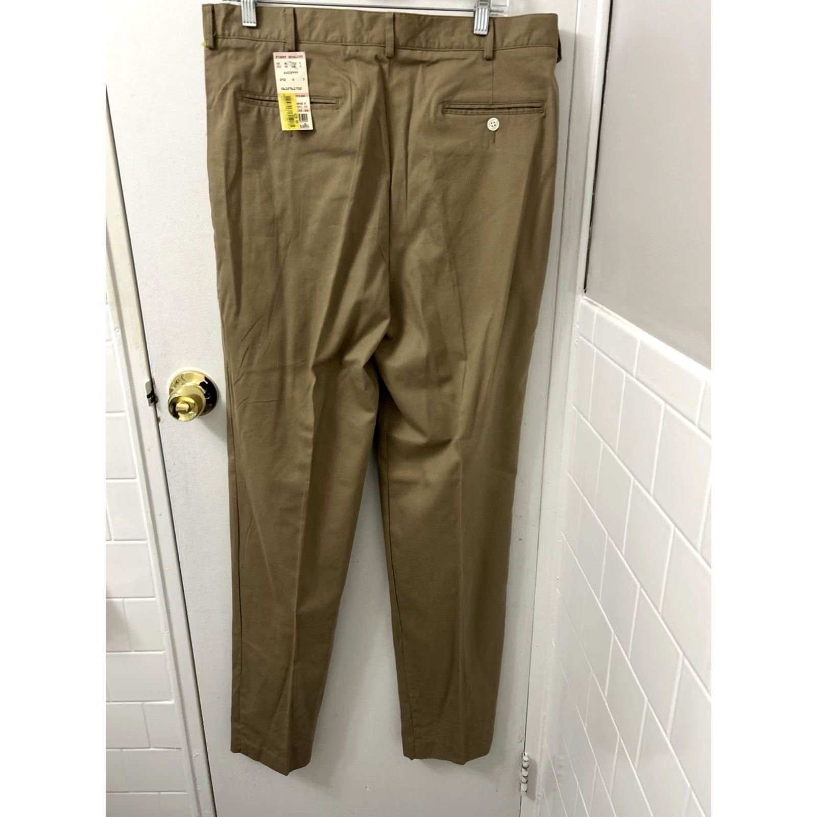 Perry Ellis Perry Ellis Pants Mens 36x35 Tan Khaki Pleated Pockets Trousers Dress Pants Workwear Casual Slim Straight 36in Inseam Size US 36 / EU 52 - 7 Thumbnail