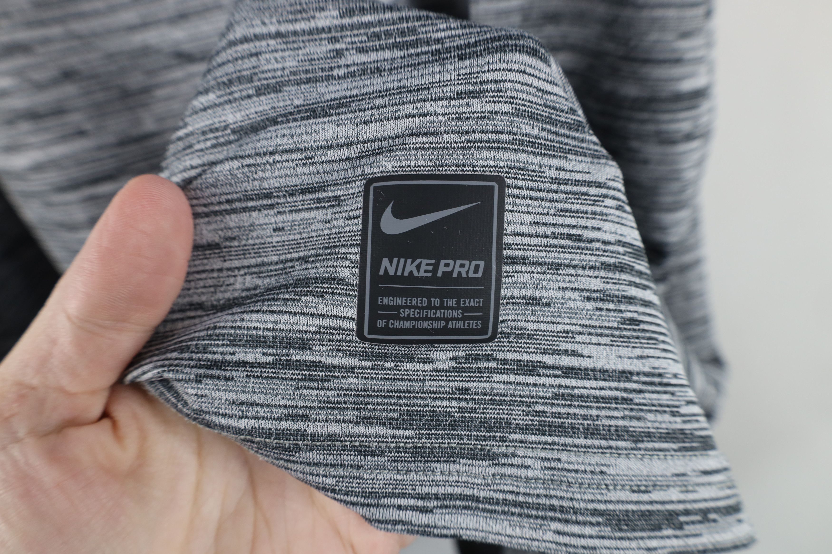 Nike Nike Pro Scott Center Swoosh Training Gym T-Shirt Gray Size US XXL / EU 58 / 5 - 6 Thumbnail